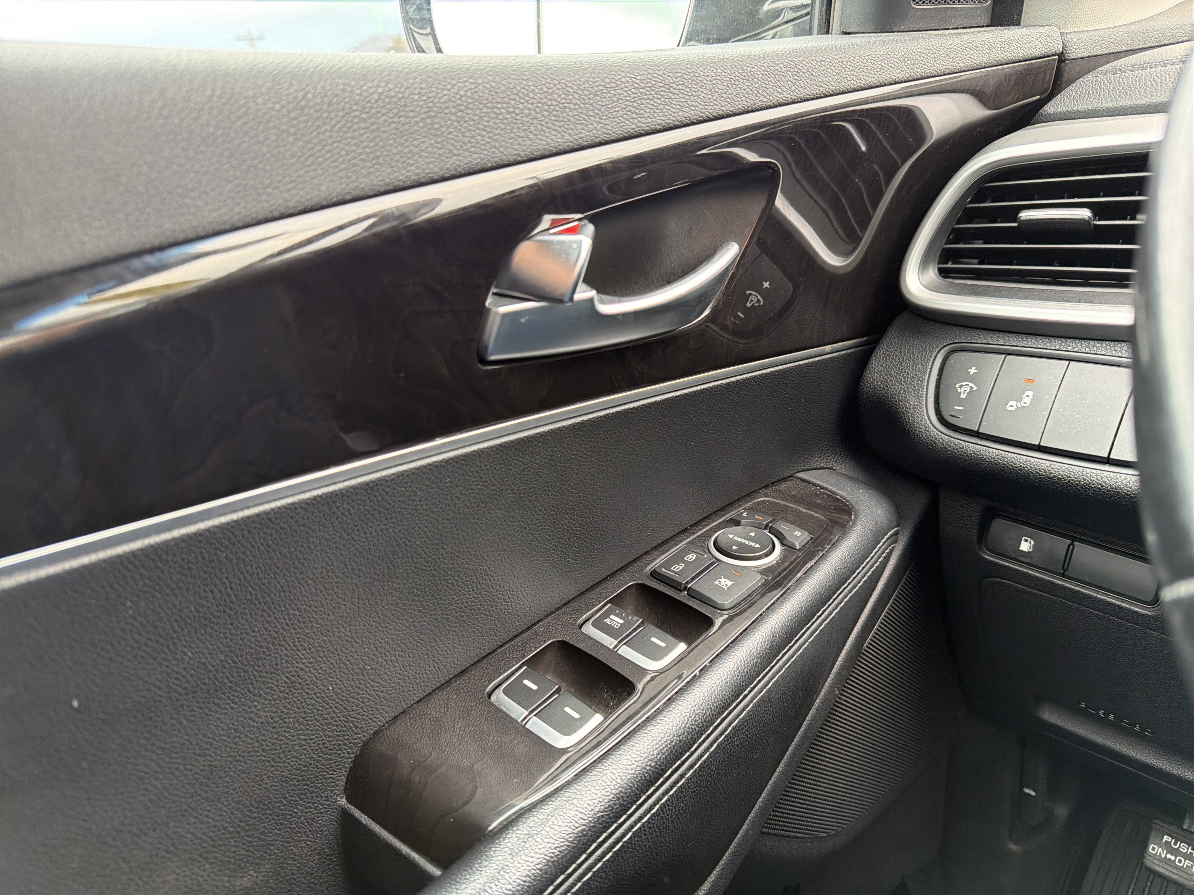 2017 Kia Sorento 3.3L LX