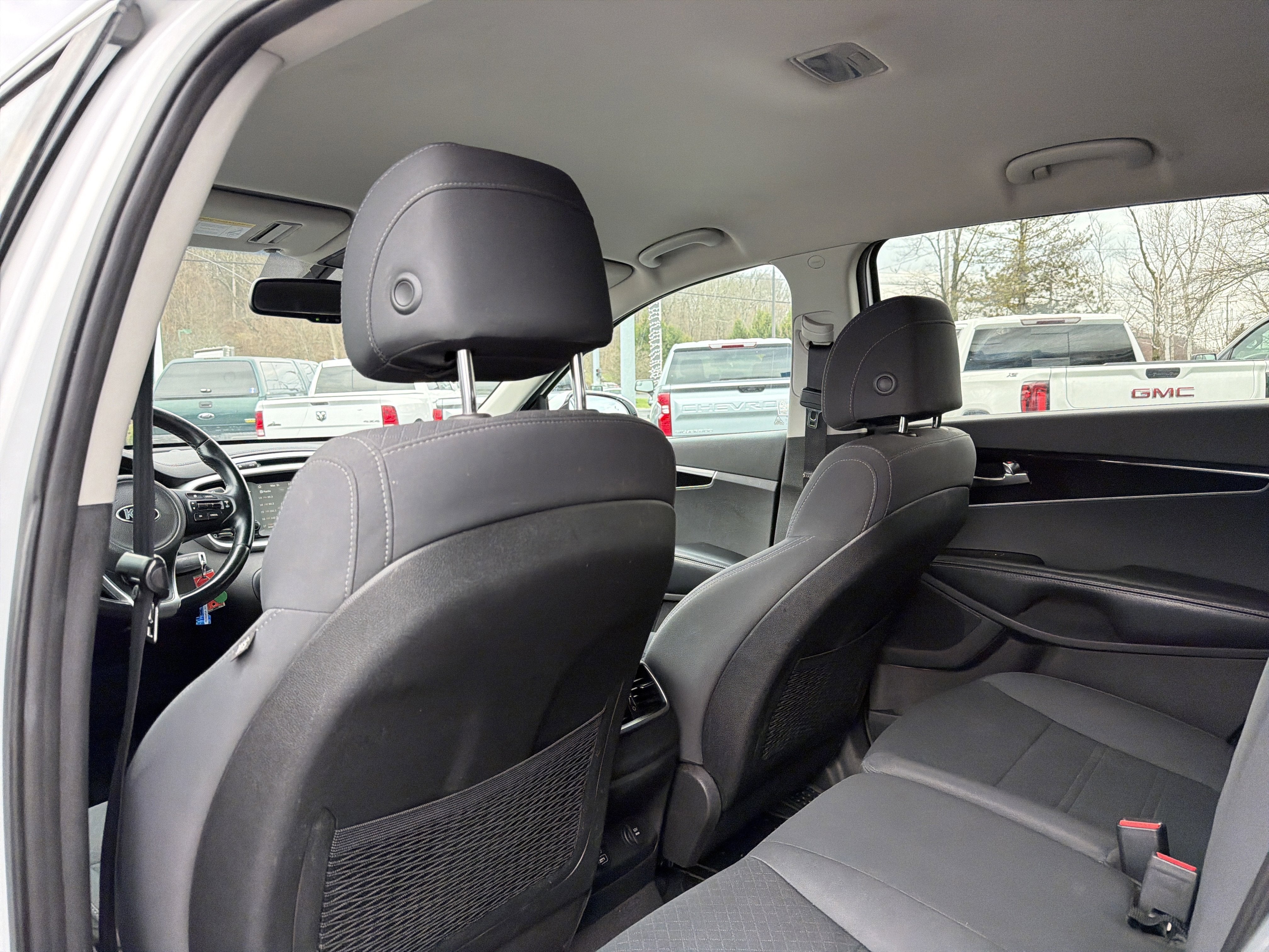 2017 Kia Sorento 3.3L LX