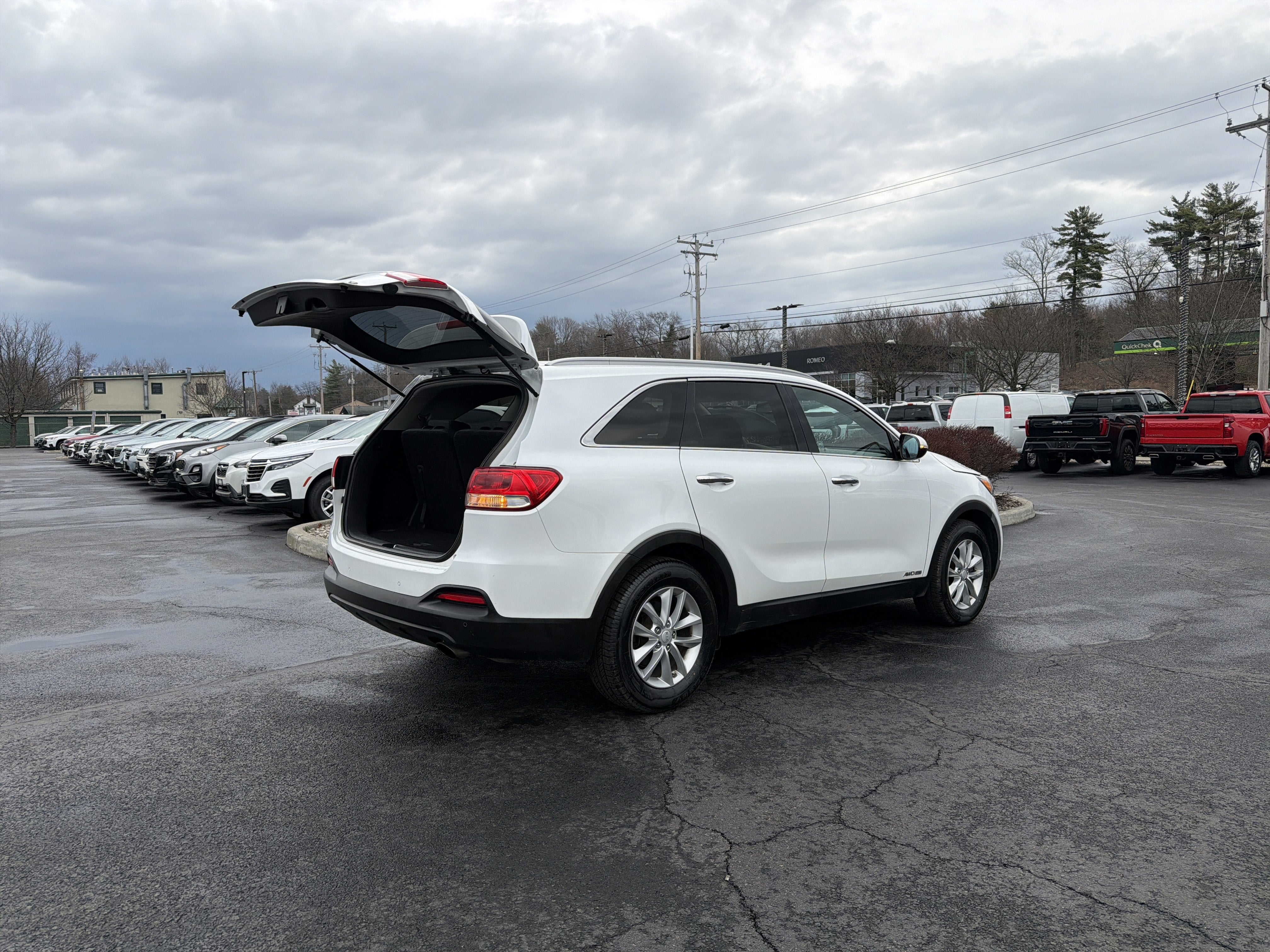 2017 Kia Sorento 3.3L LX