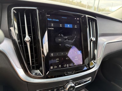 2024 Volvo S60 Core Dark Theme