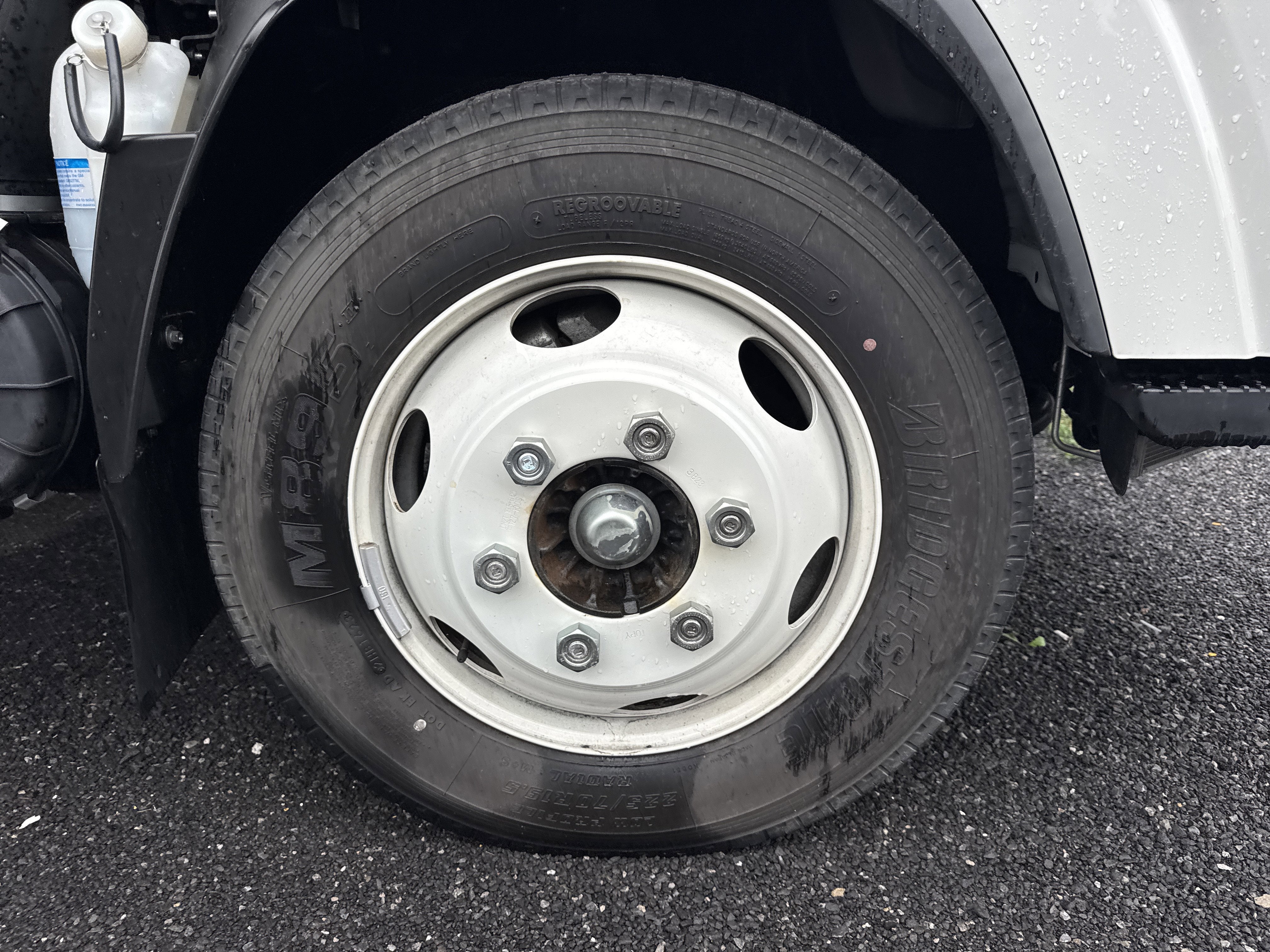 2024 Chevrolet Low Cab Forward 5500 HD Base