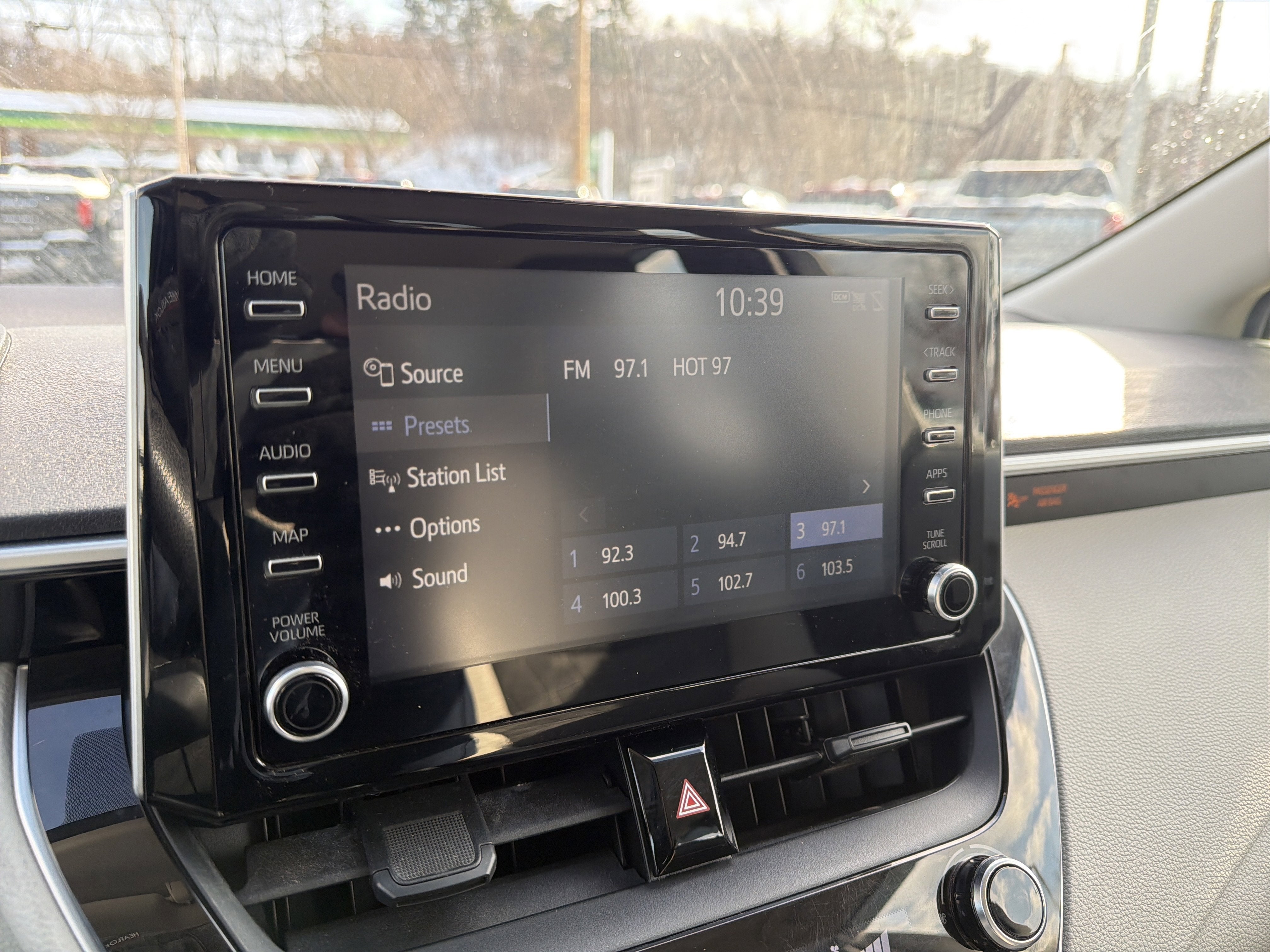 2020 Toyota Corolla Hybrid LE