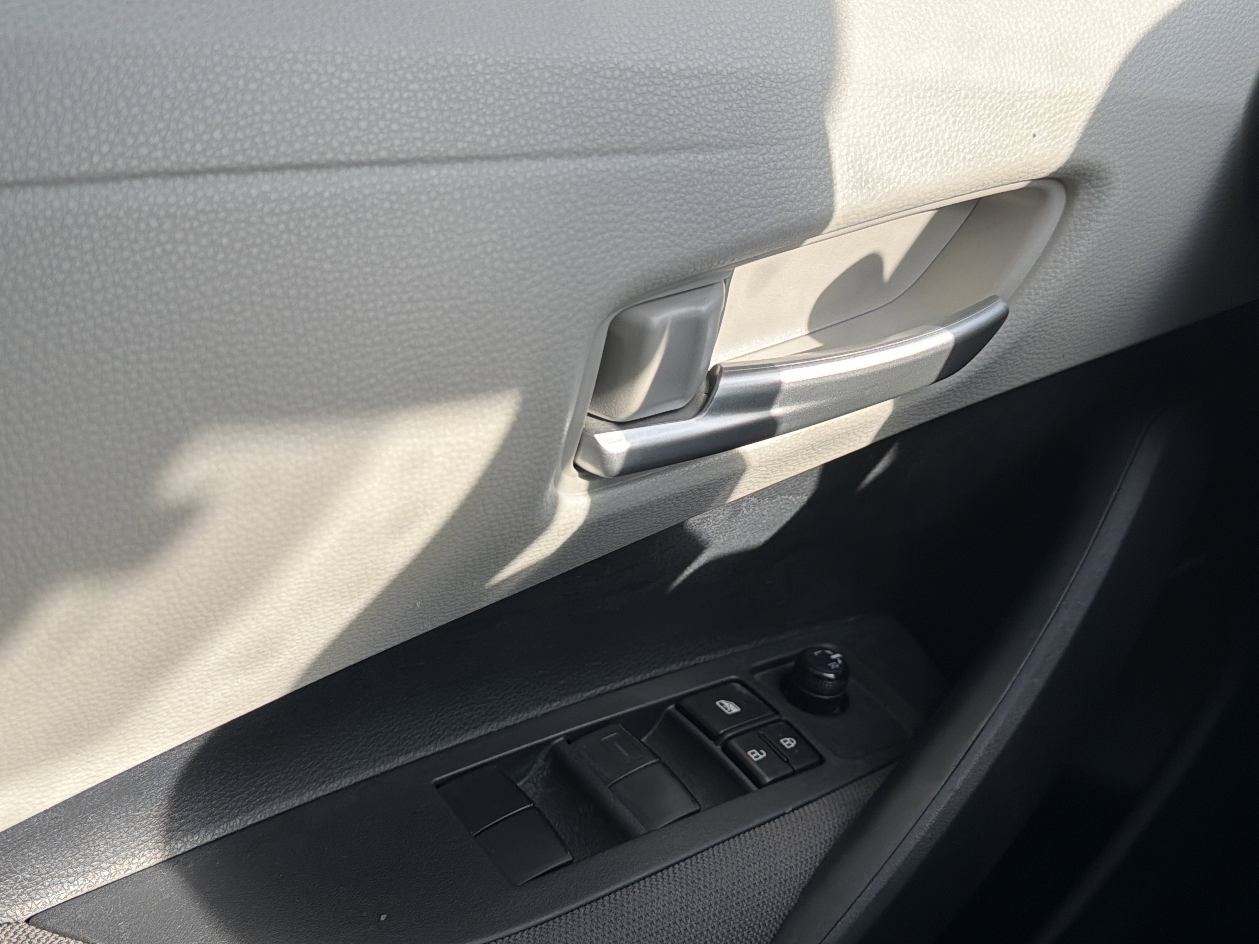 2020 Toyota Corolla Hybrid LE