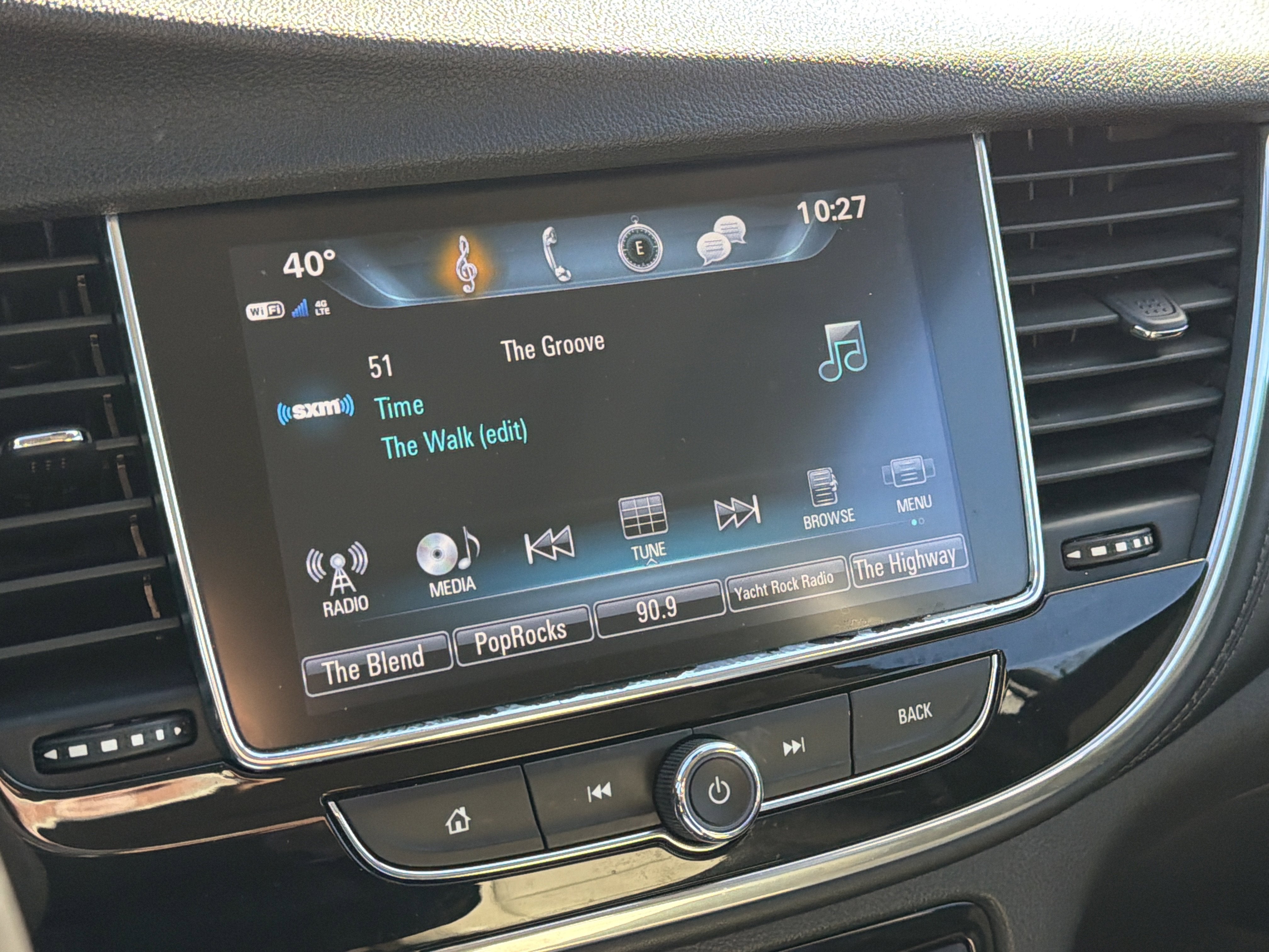 2020 Buick Encore Essence