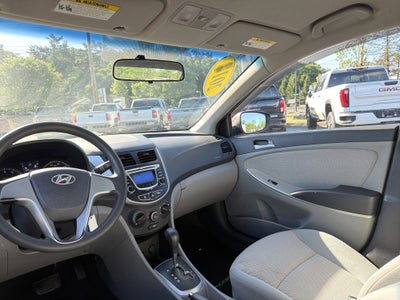 2012 Hyundai Accent GLS