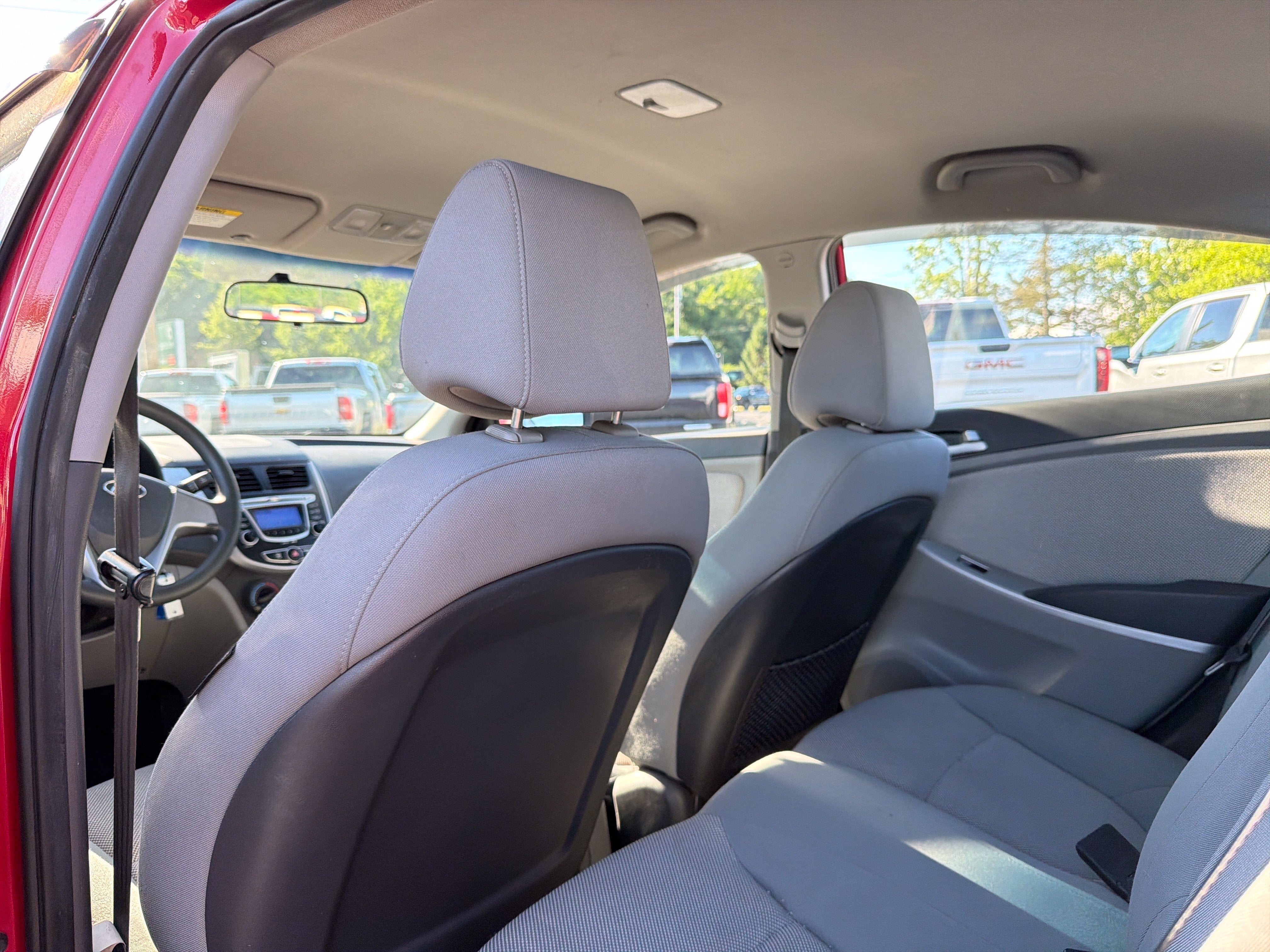 2012 Hyundai Accent GLS