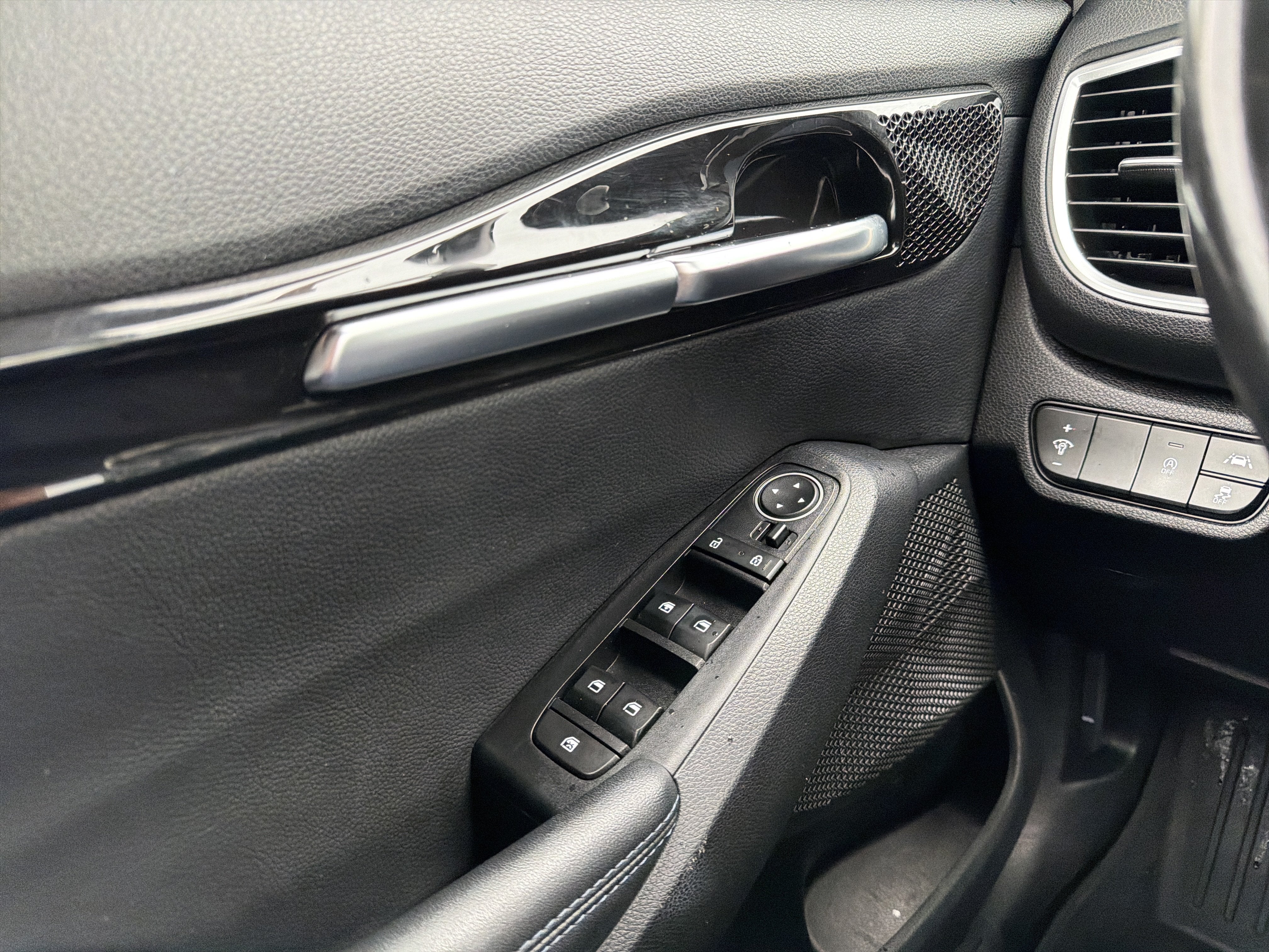 2023 Kia Seltos Nightfall Edition