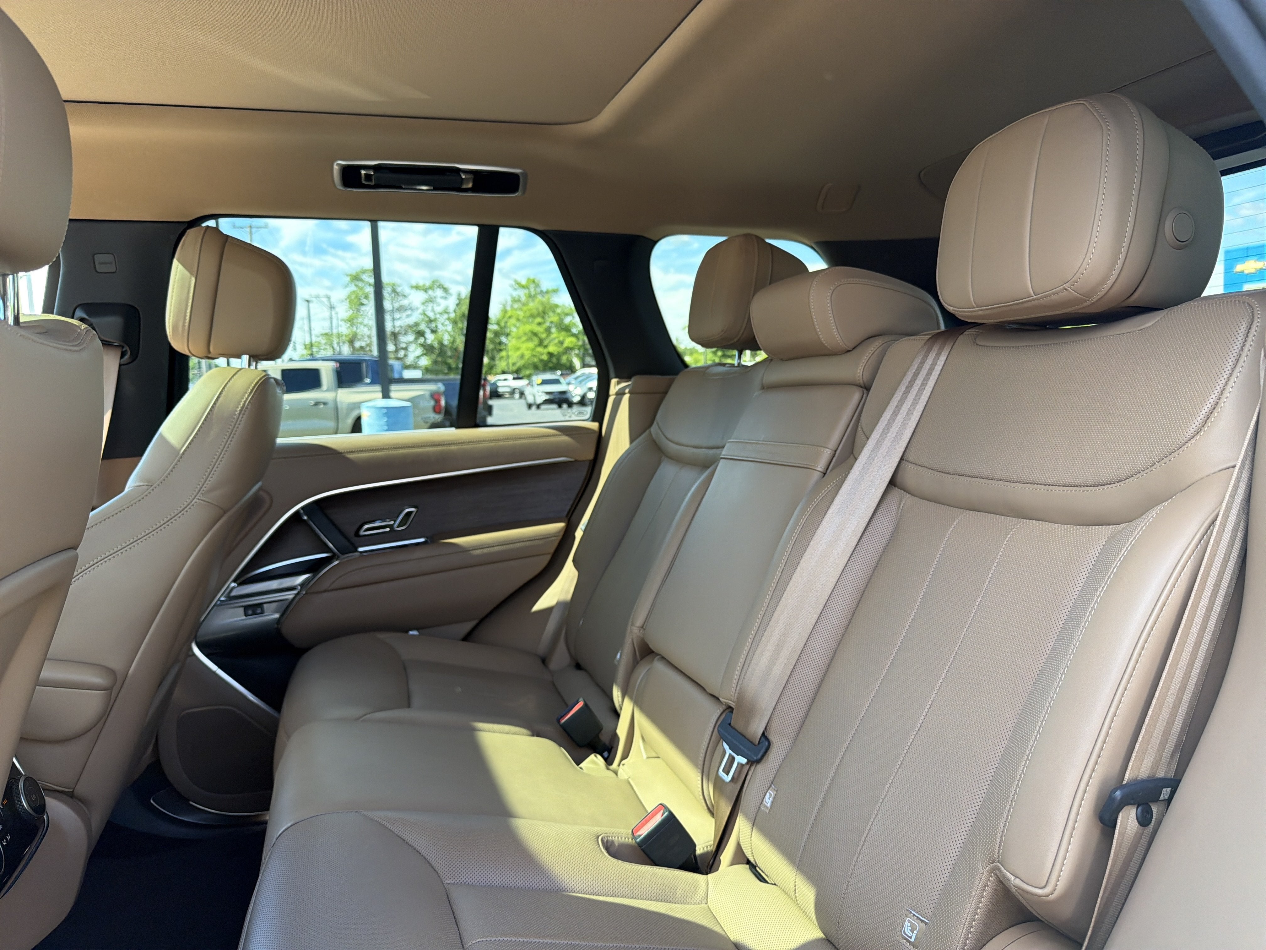 2023 Land Rover Range Rover SE