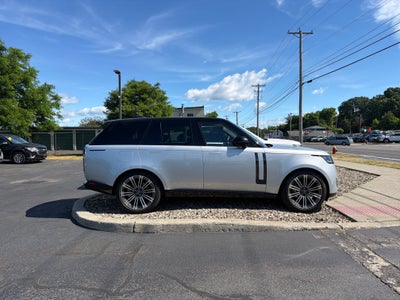2023 Land Rover Range Rover SE