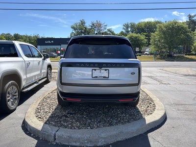 2023 Land Rover Range Rover SE