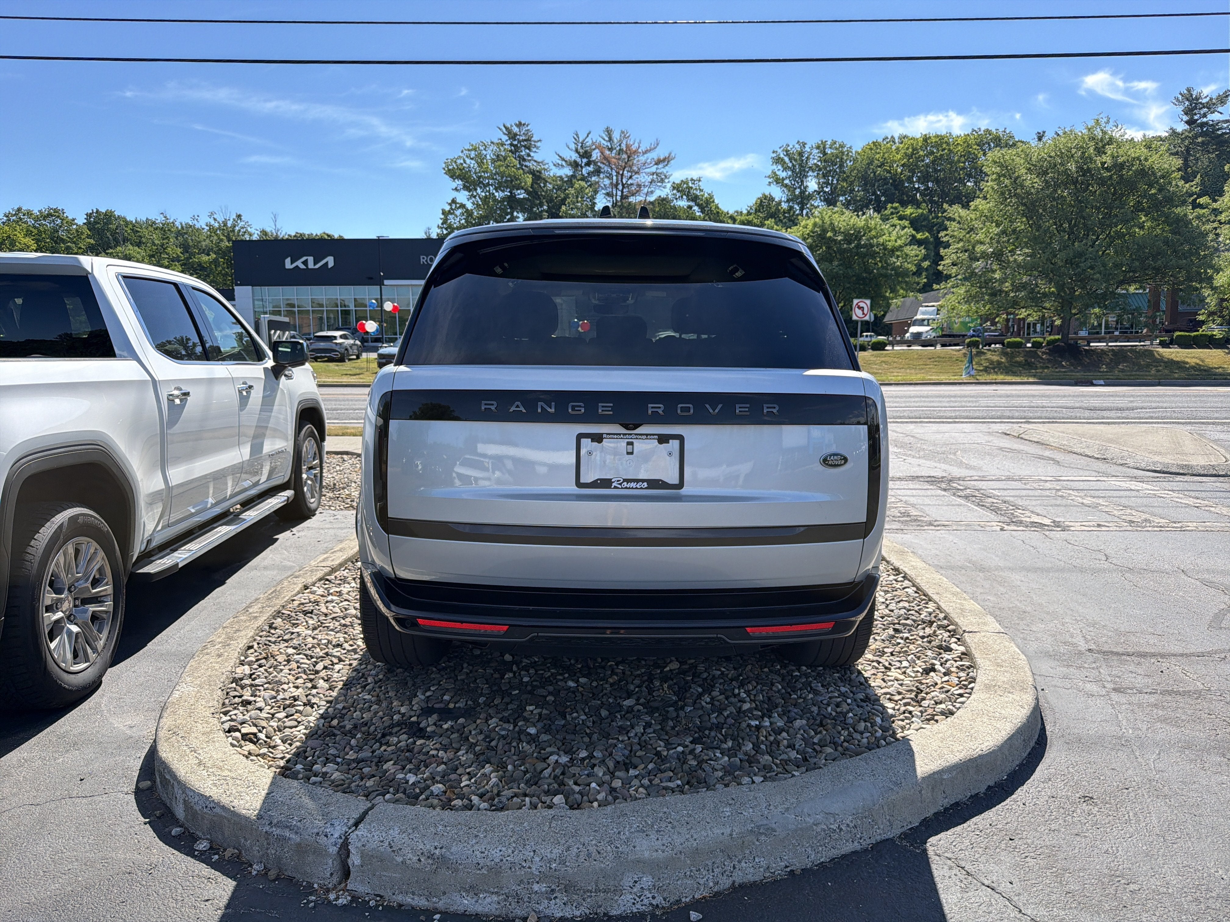 2023 Land Rover Range Rover SE