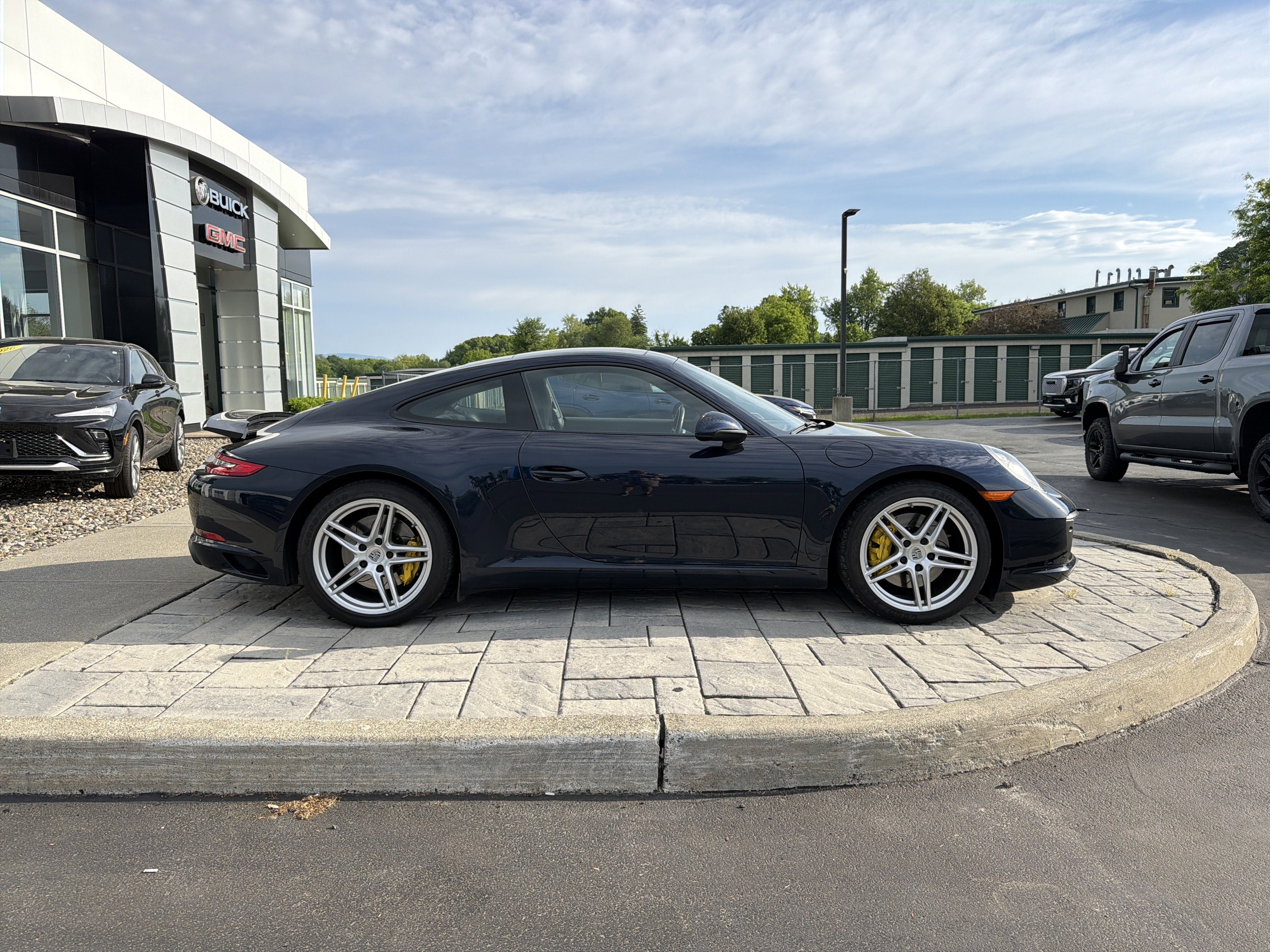 2017 Porsche 911 Carrera
