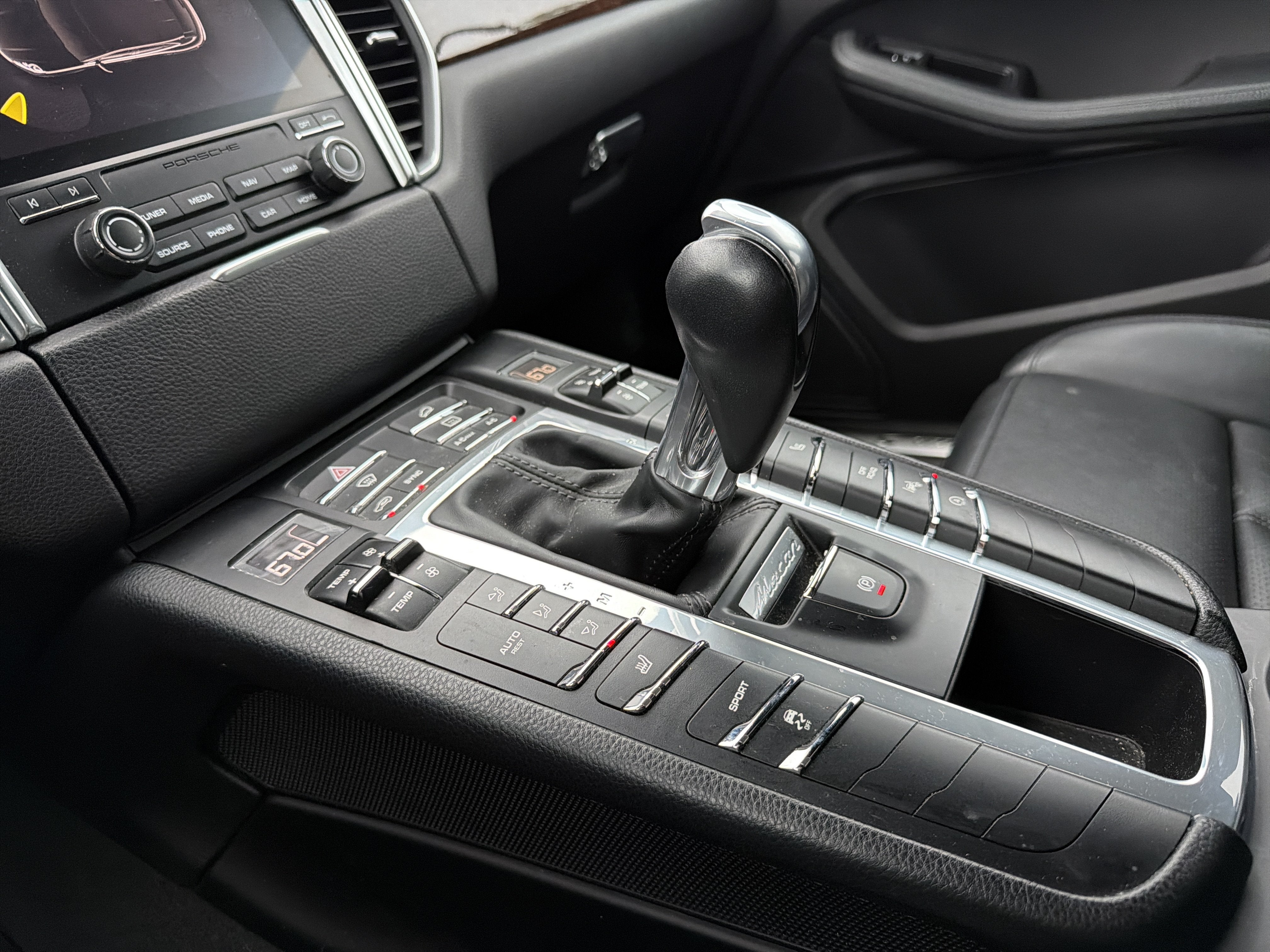 2018 Porsche Macan S
