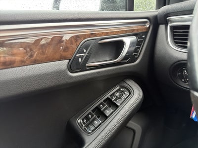 2018 Porsche Macan S
