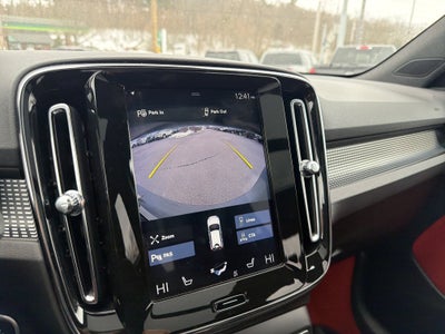 2019 Volvo XC40 T5 R-Design