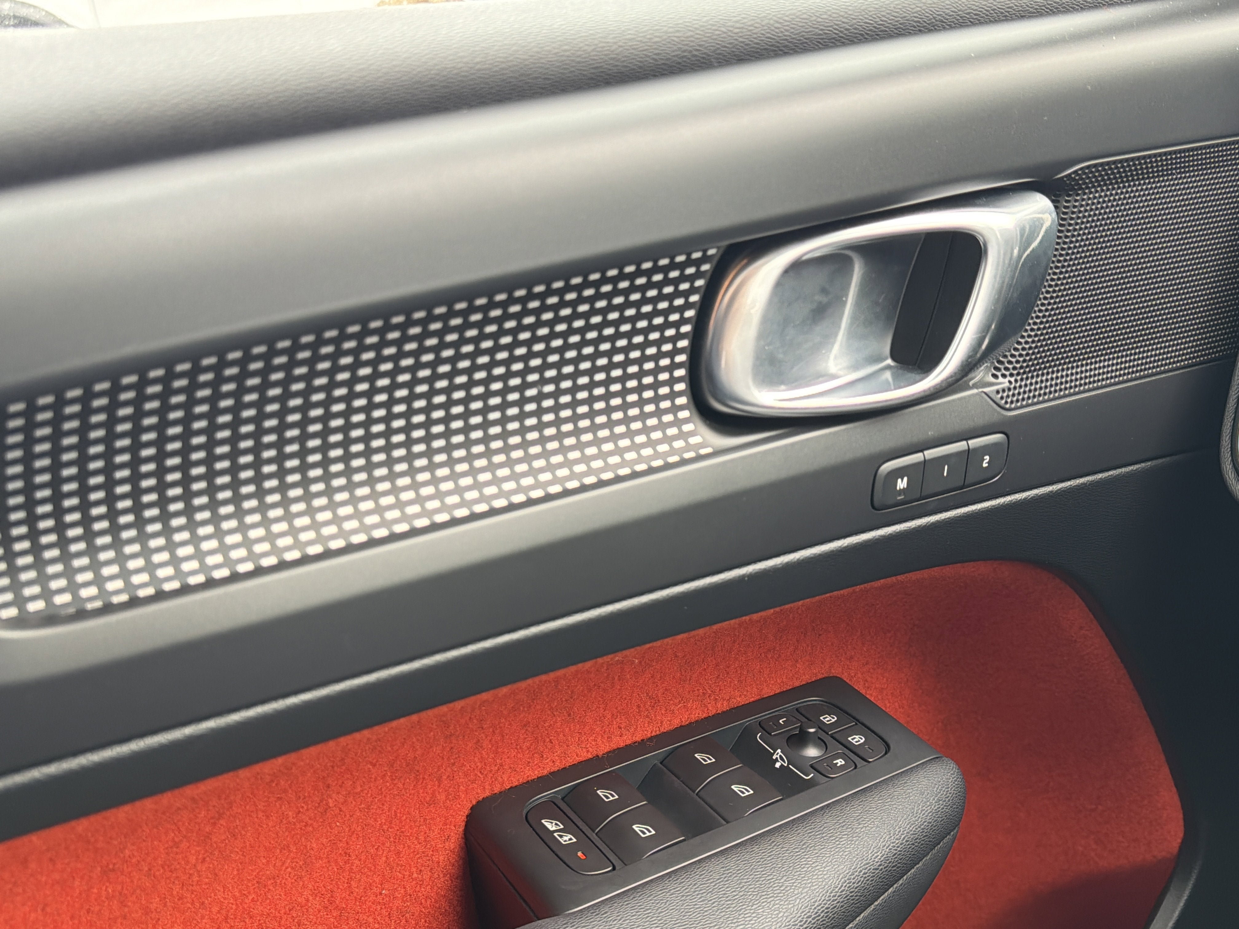 2019 Volvo XC40 T5 R-Design