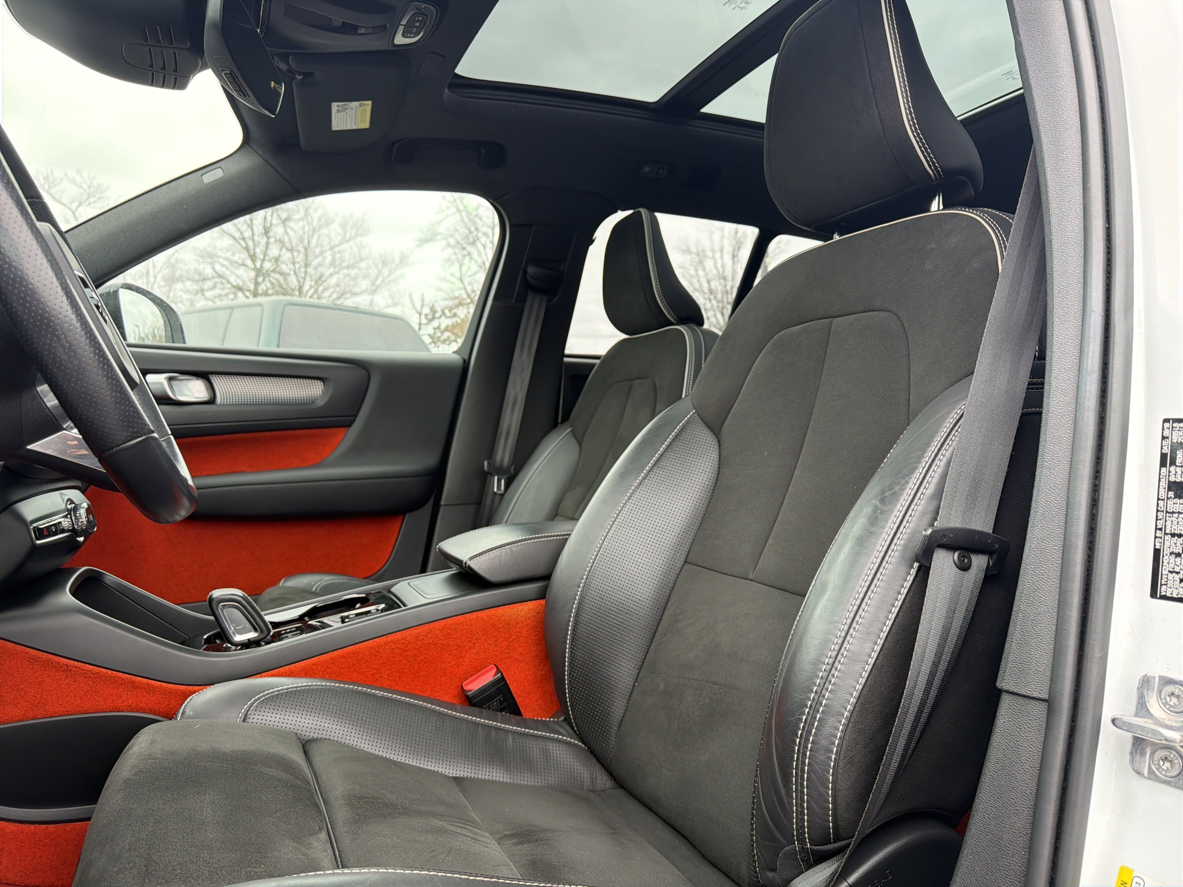 2019 Volvo XC40 T5 R-Design