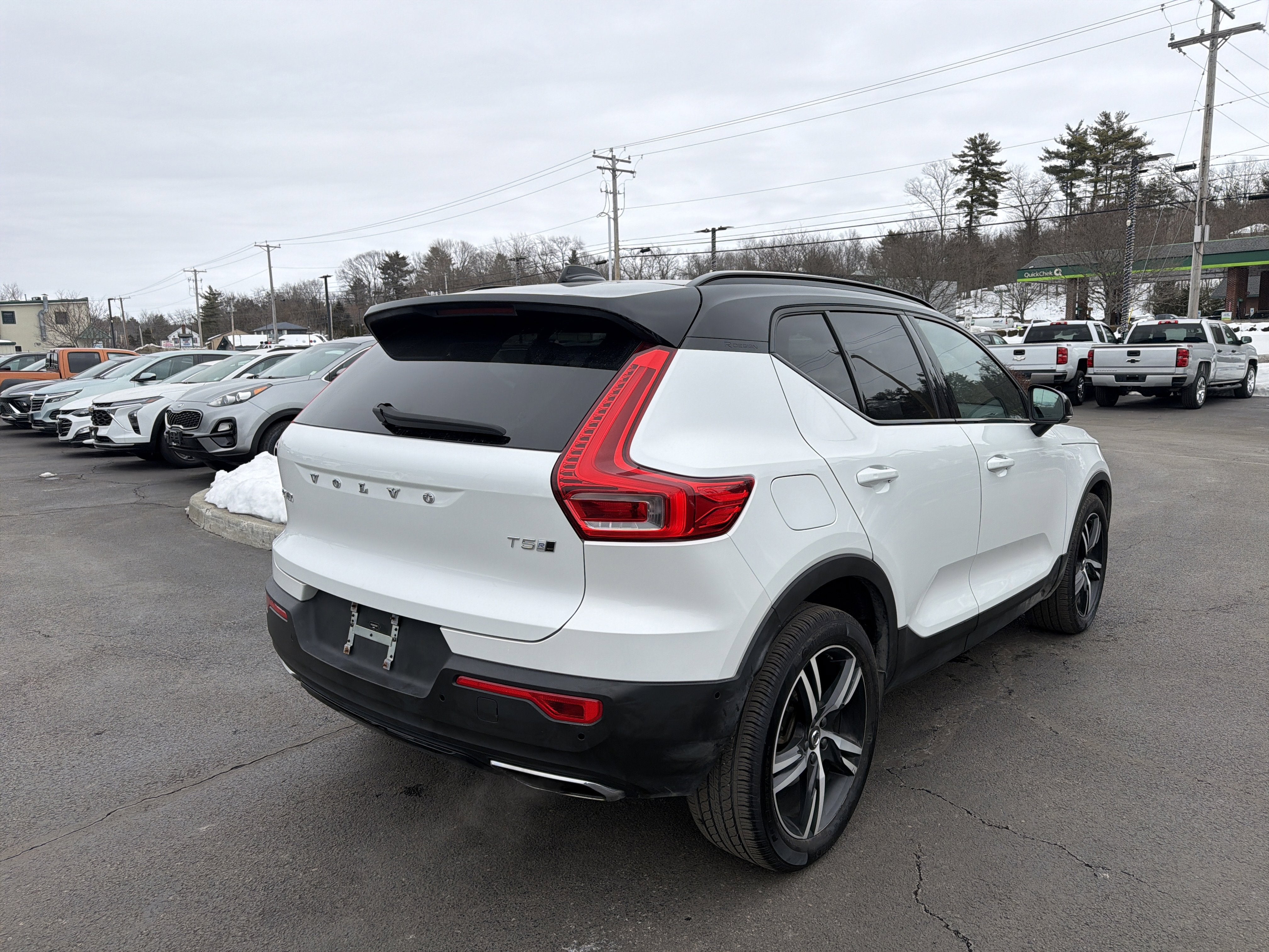 2019 Volvo XC40 T5 R-Design