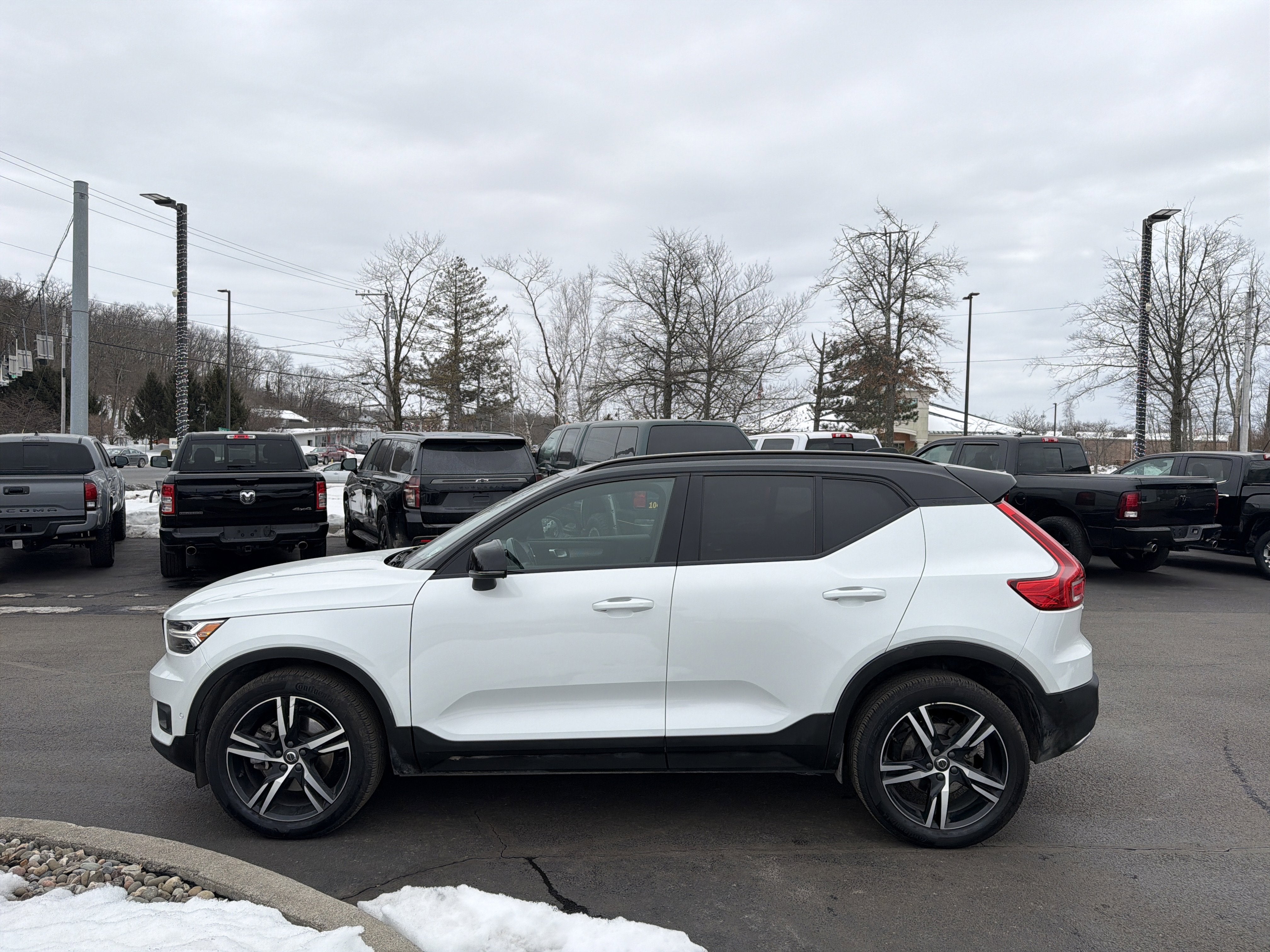 2019 Volvo XC40 T5 R-Design