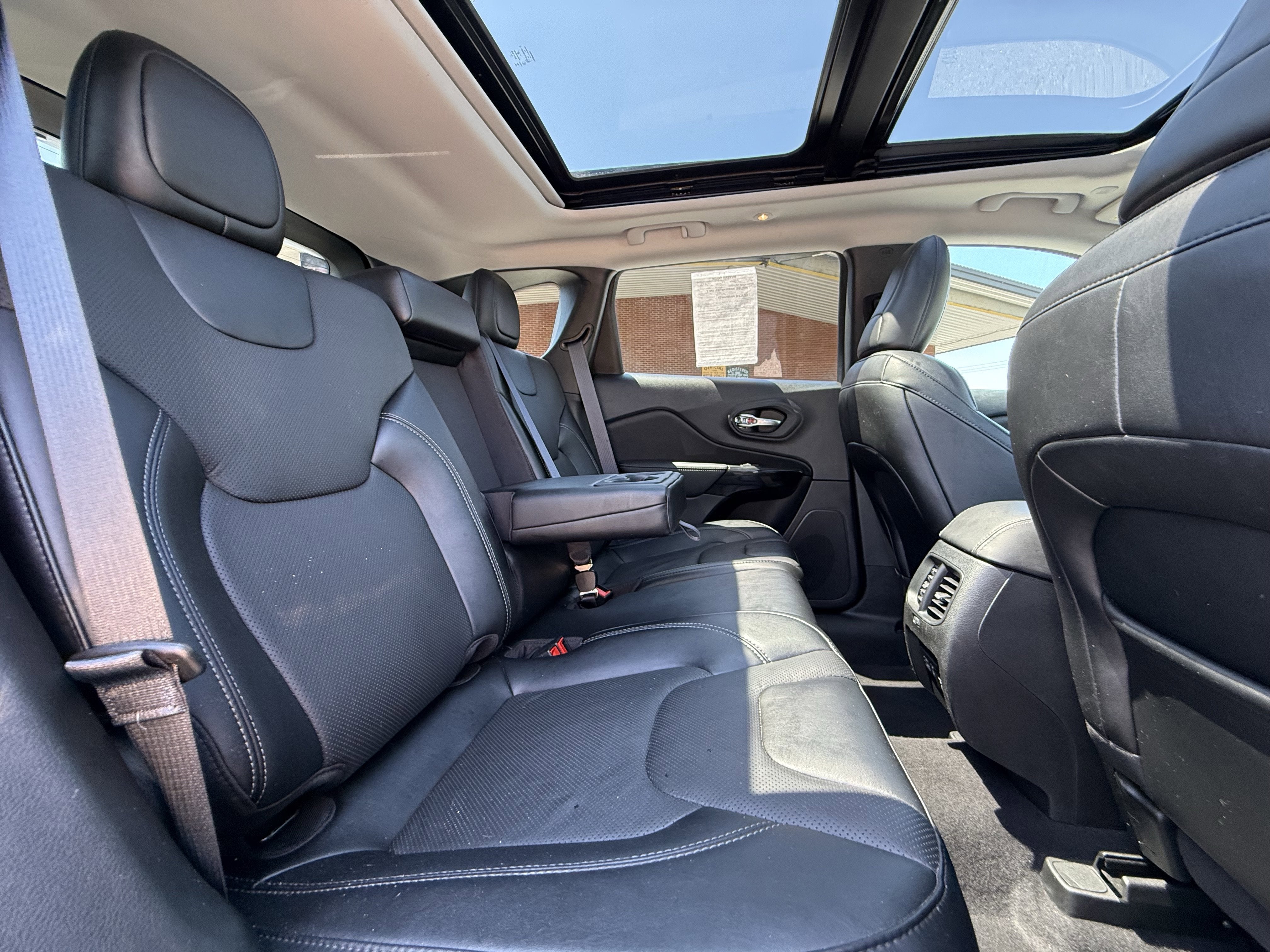 2023 Jeep Cherokee Altitude