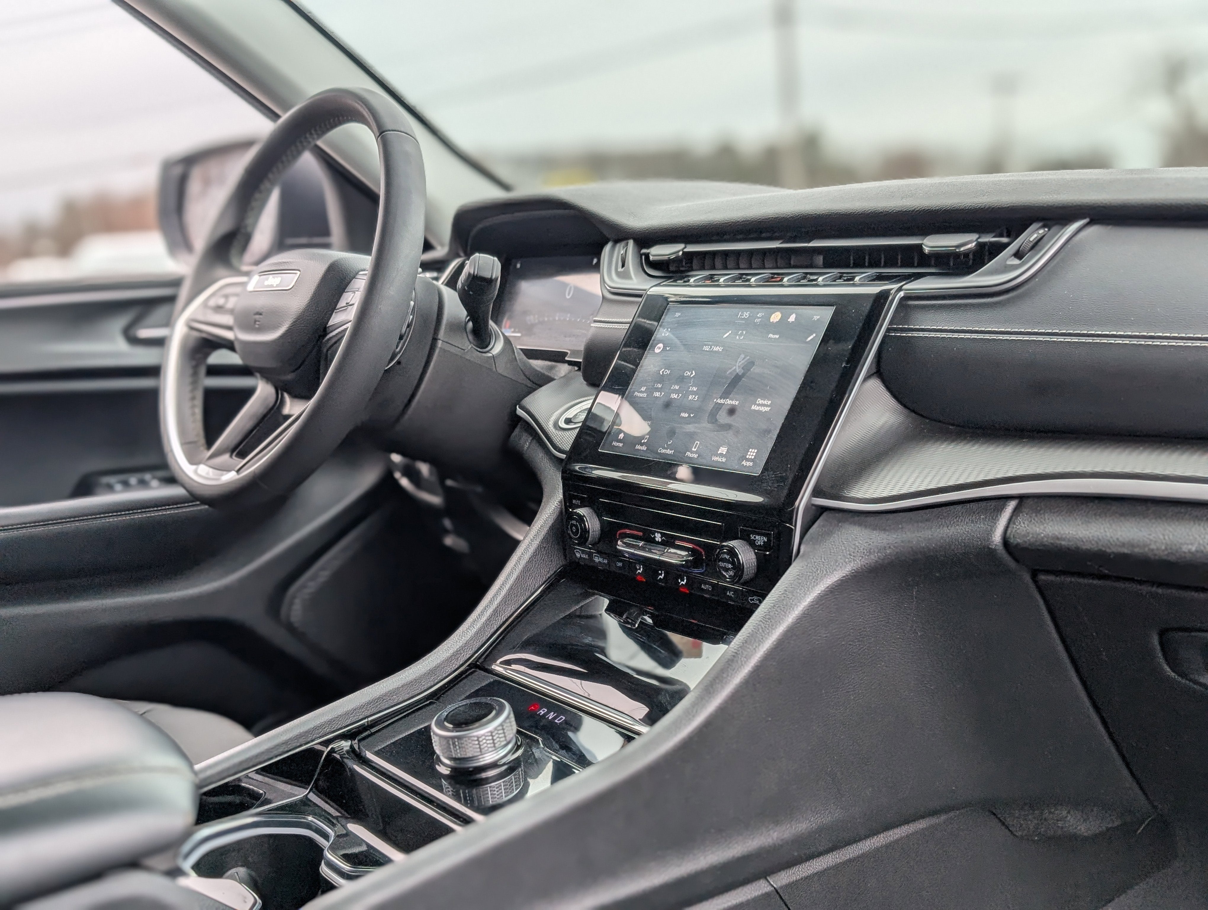 2023 Jeep Grand Cherokee Laredo