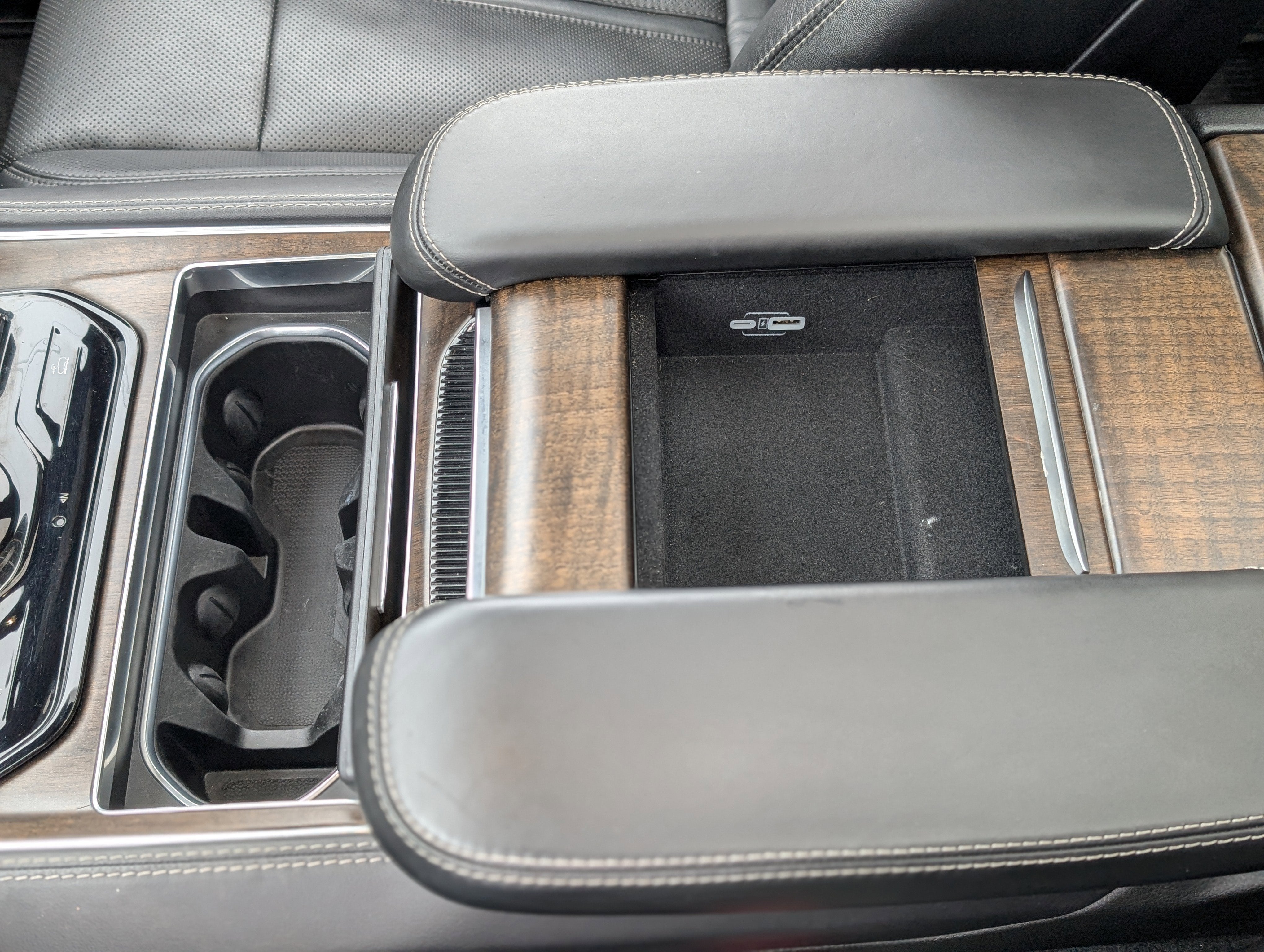 2022 Jeep Grand Wagoneer Series I