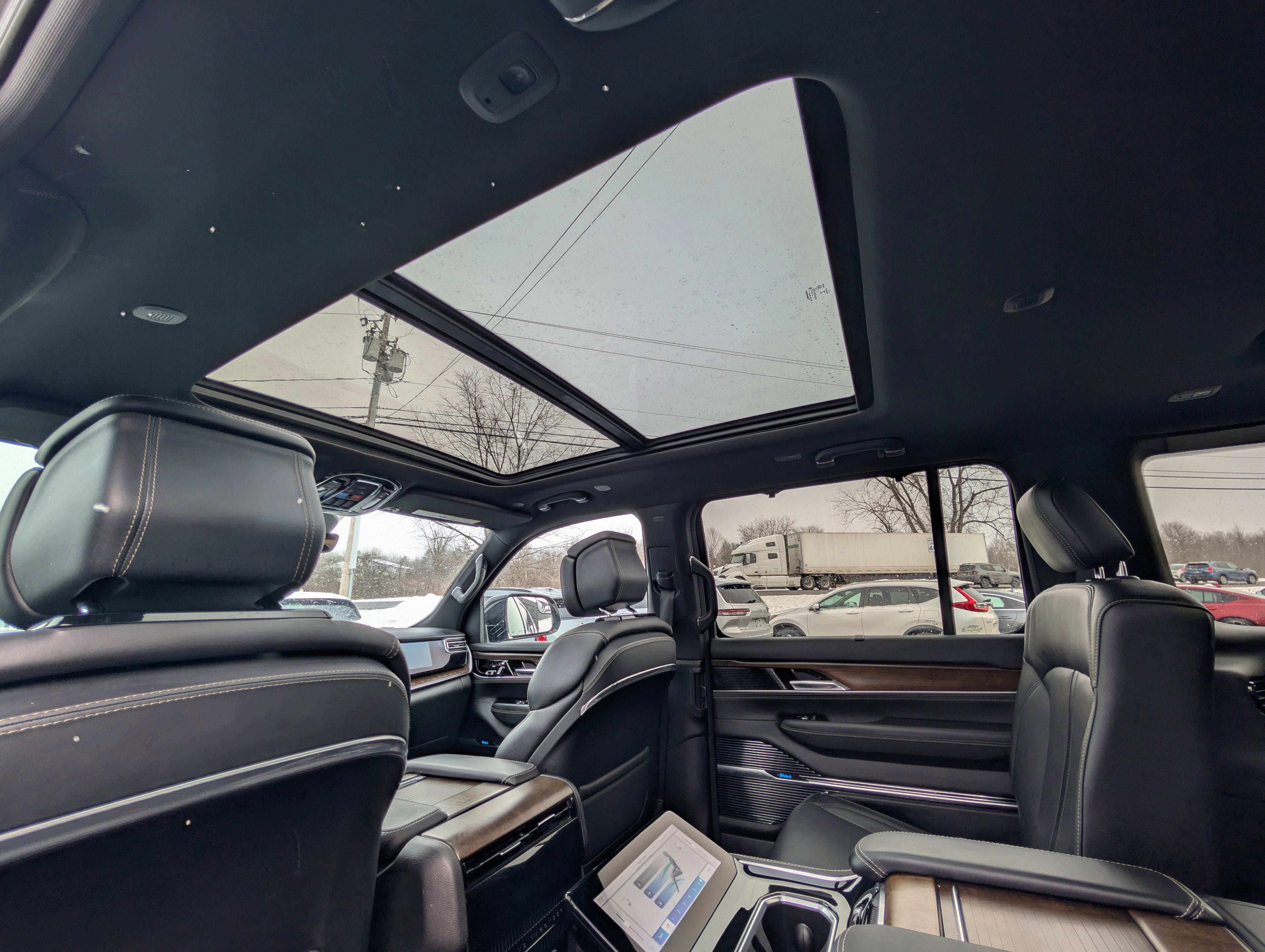 2022 Jeep Grand Wagoneer Series I