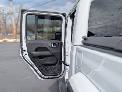 2022 Jeep Gladiator Overland