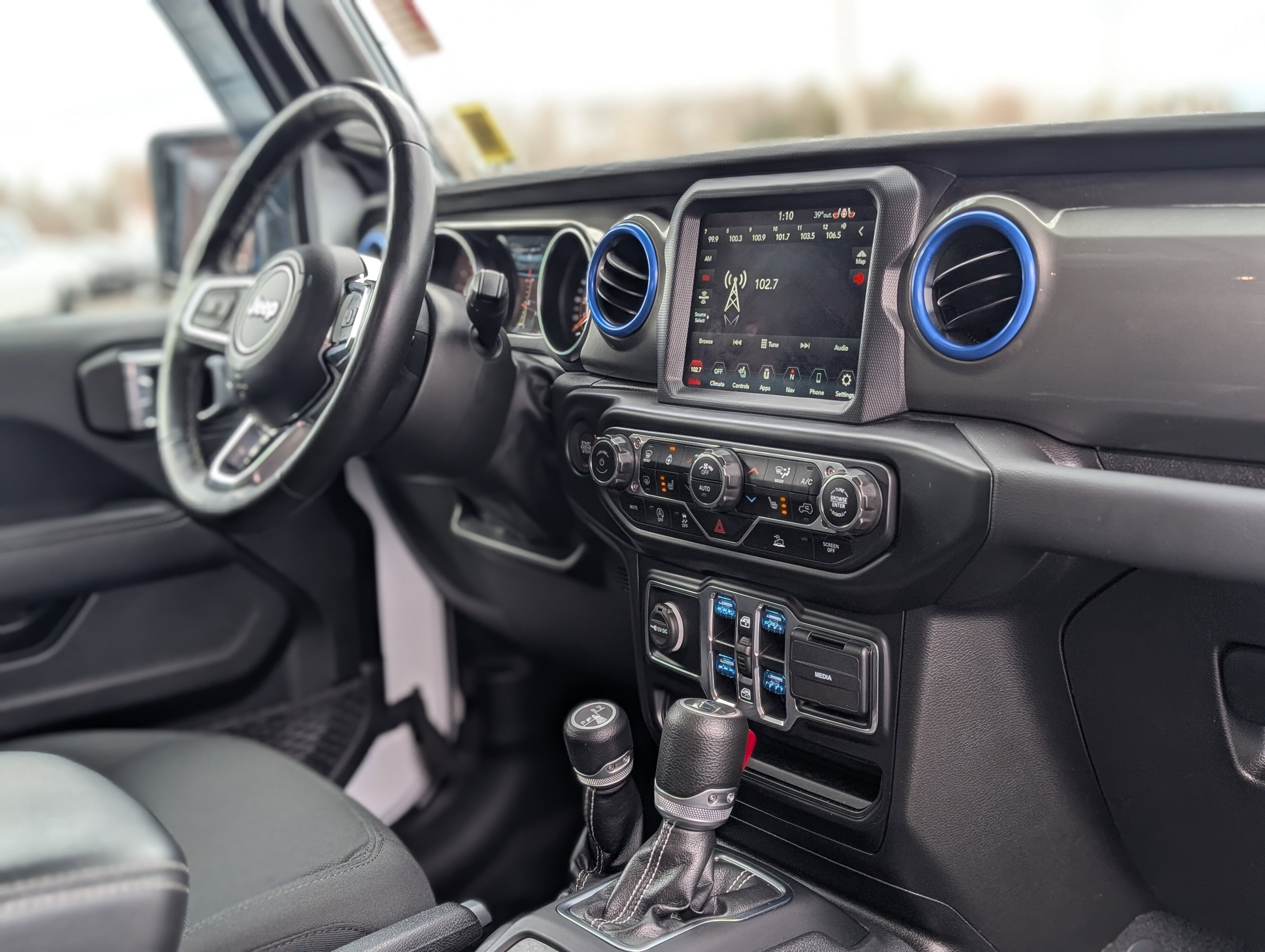 2022 Jeep Gladiator Overland