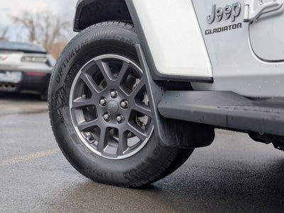 2022 Jeep Gladiator Overland