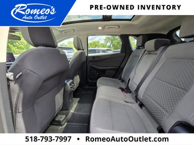 2022 Ford Escape SE