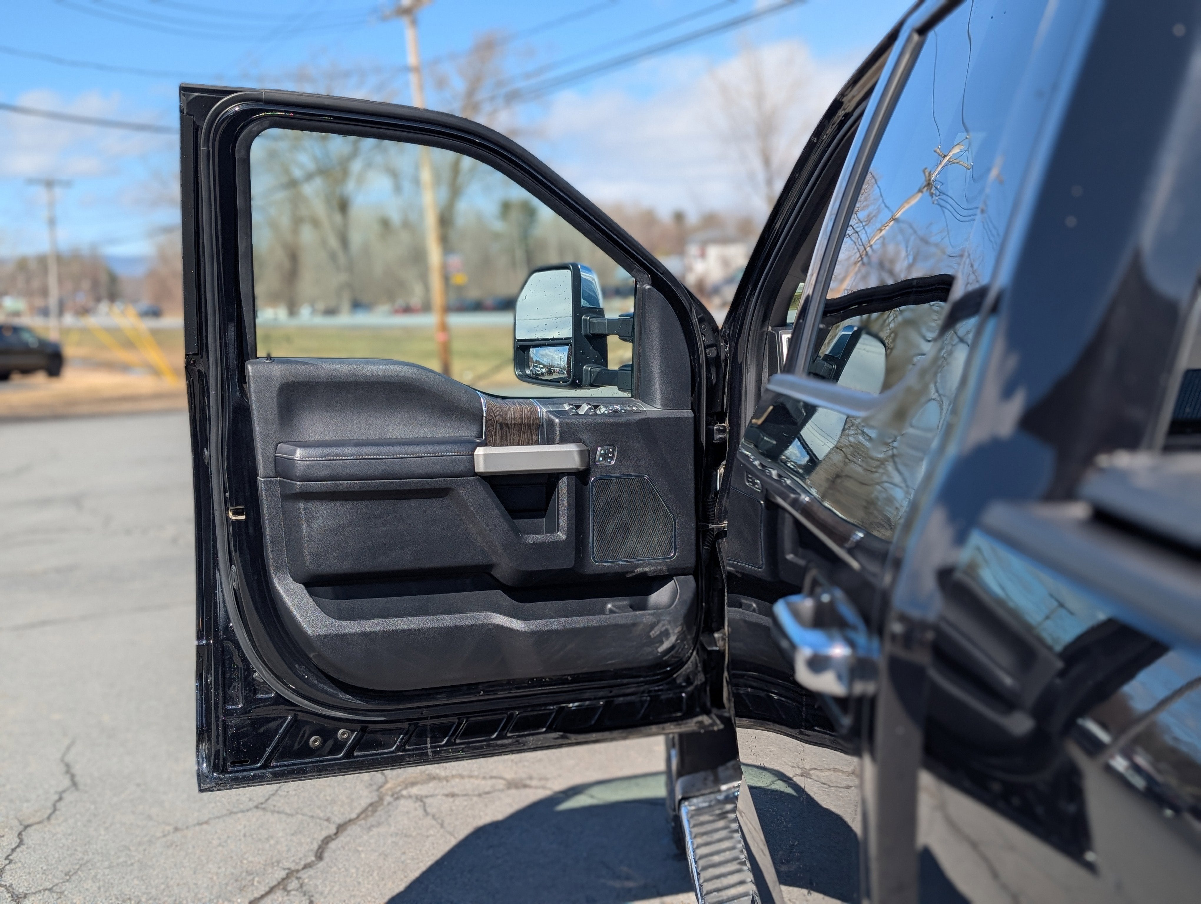 2020 Ford F-350SD Lariat