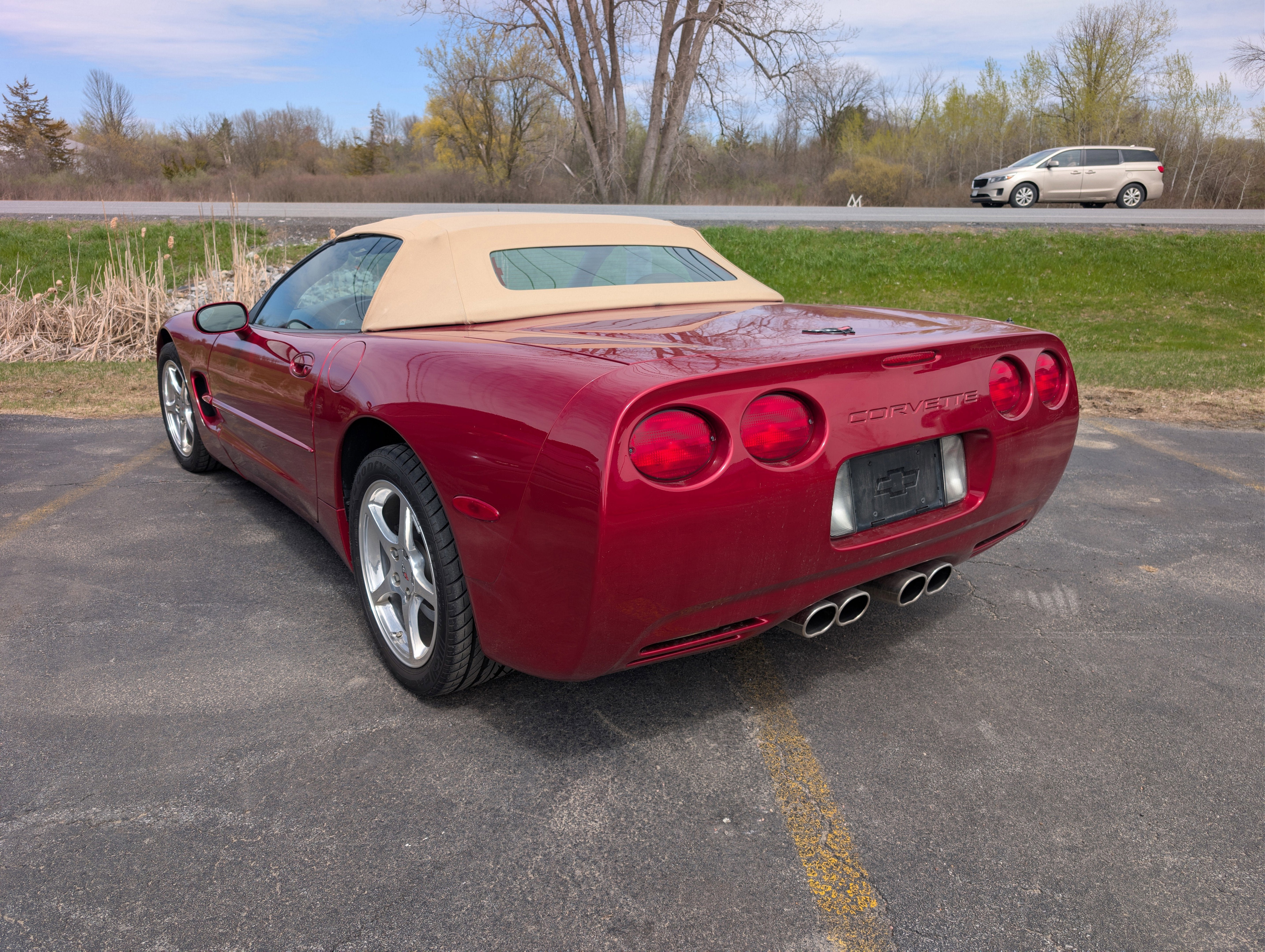 2001 Chevrolet Corvette Base