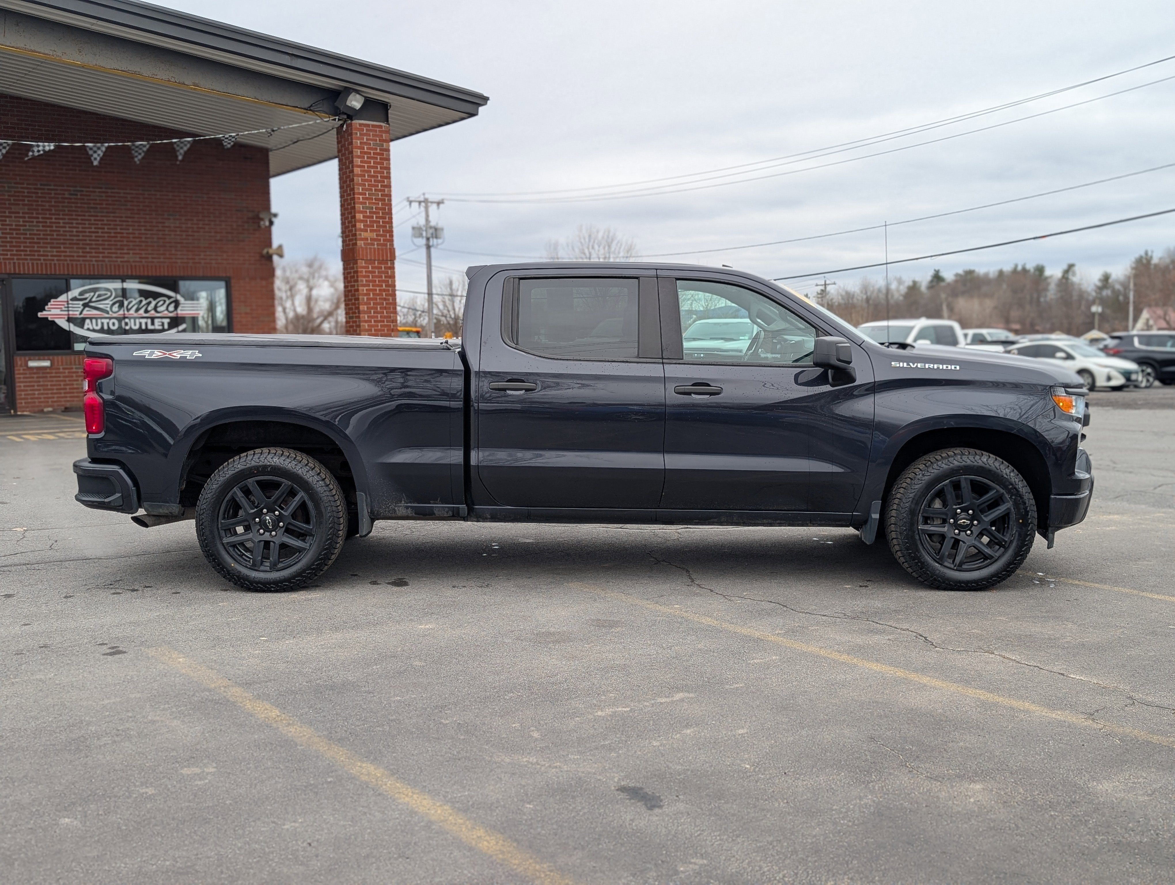 2023 Chevrolet Silverado 1500 Custom