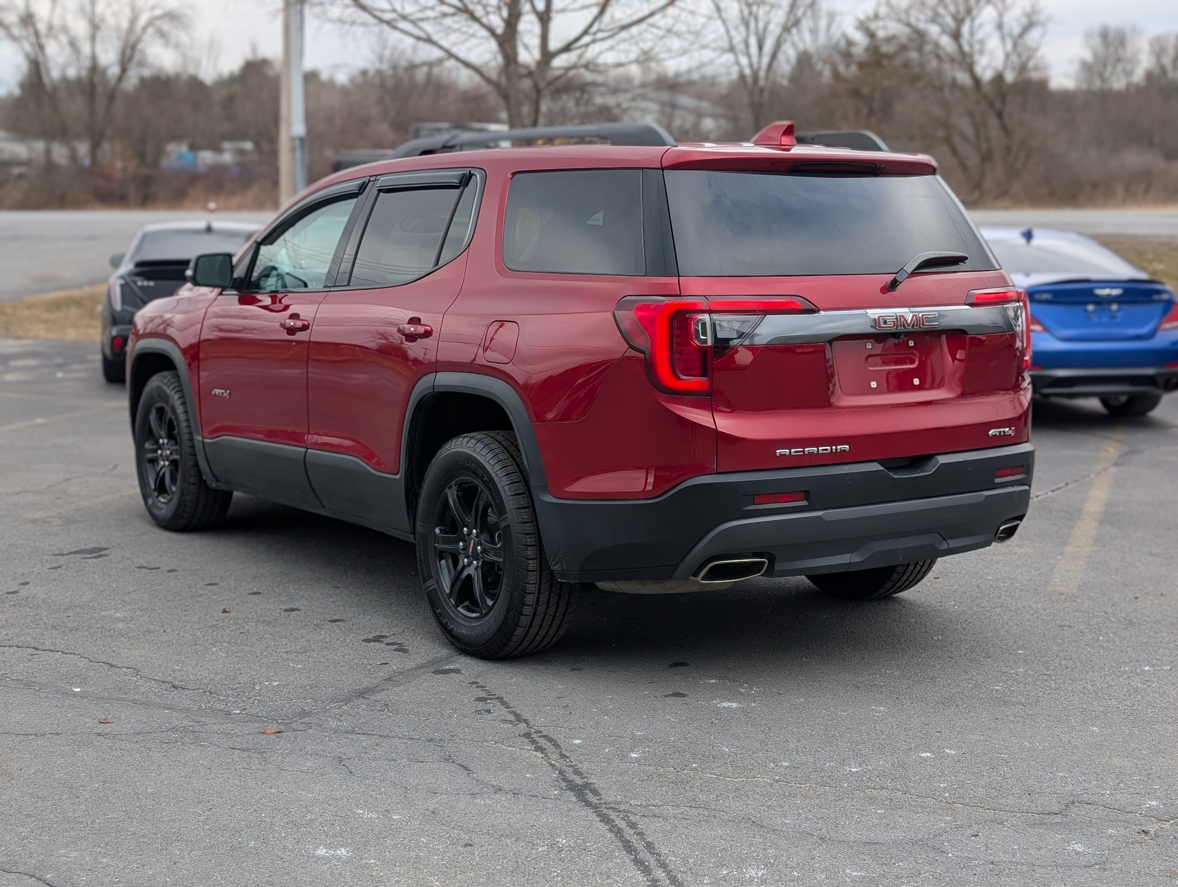 2023 GMC Acadia AT4