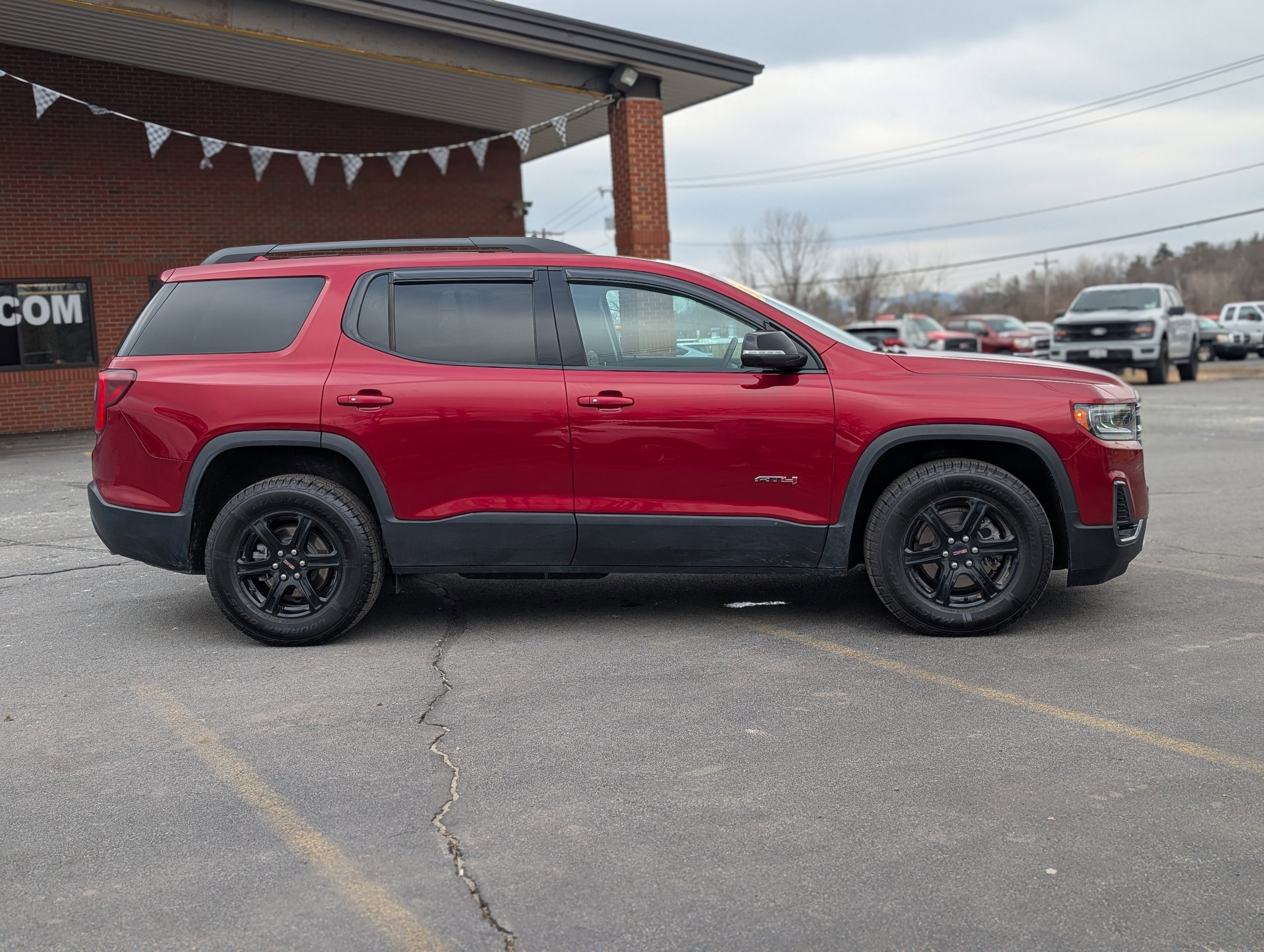 2023 GMC Acadia AT4