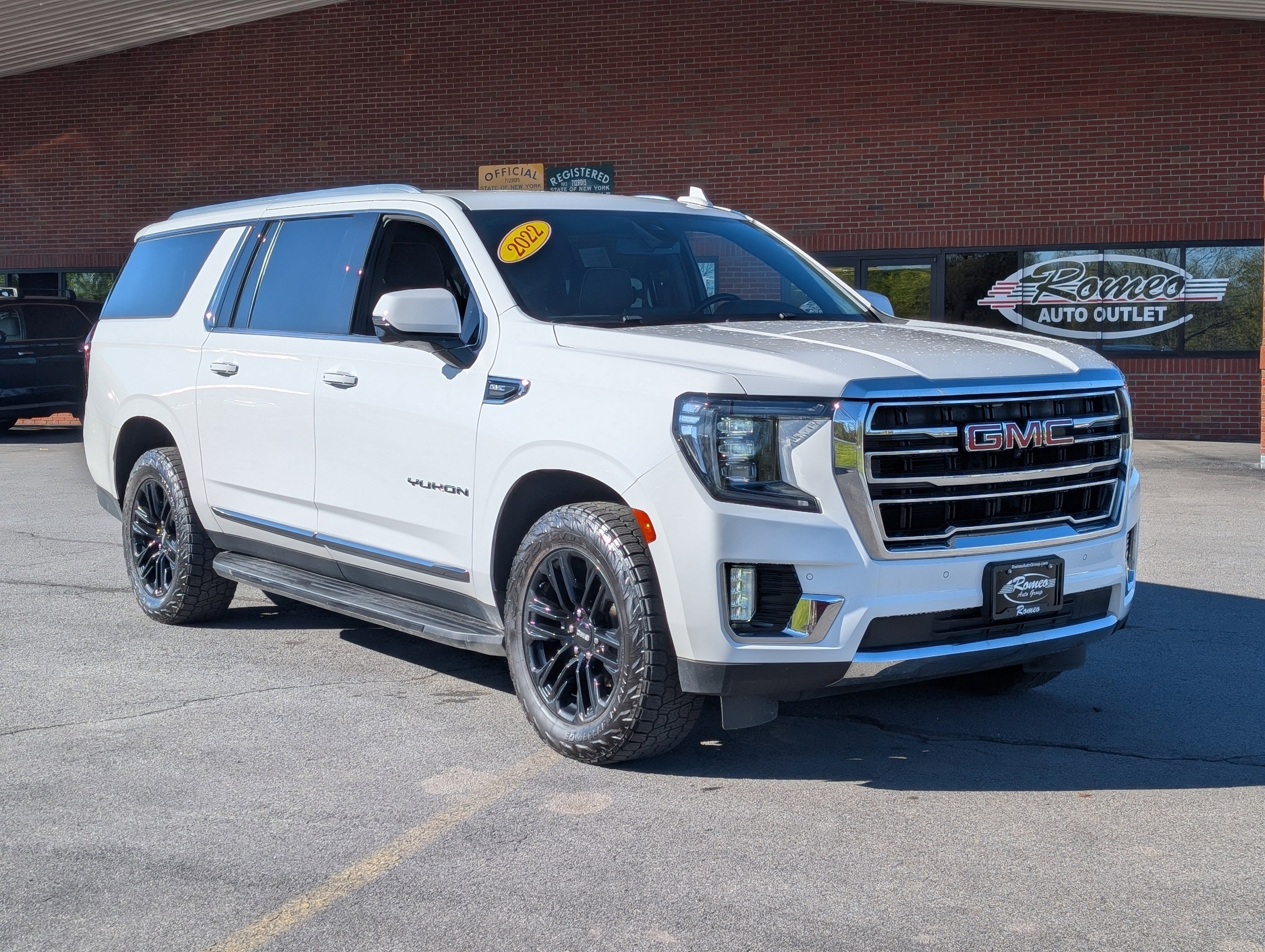 2022 GMC Yukon XL SLT