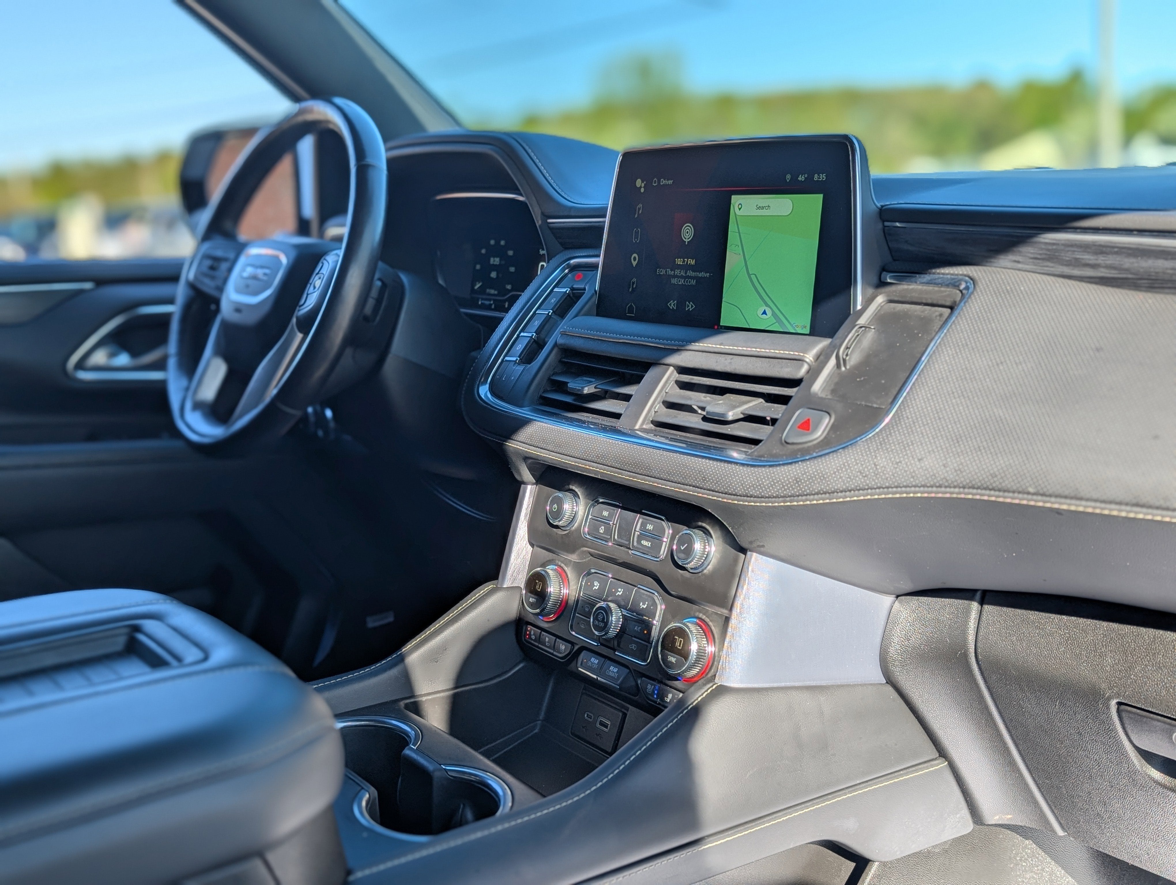 2022 GMC Yukon XL SLT