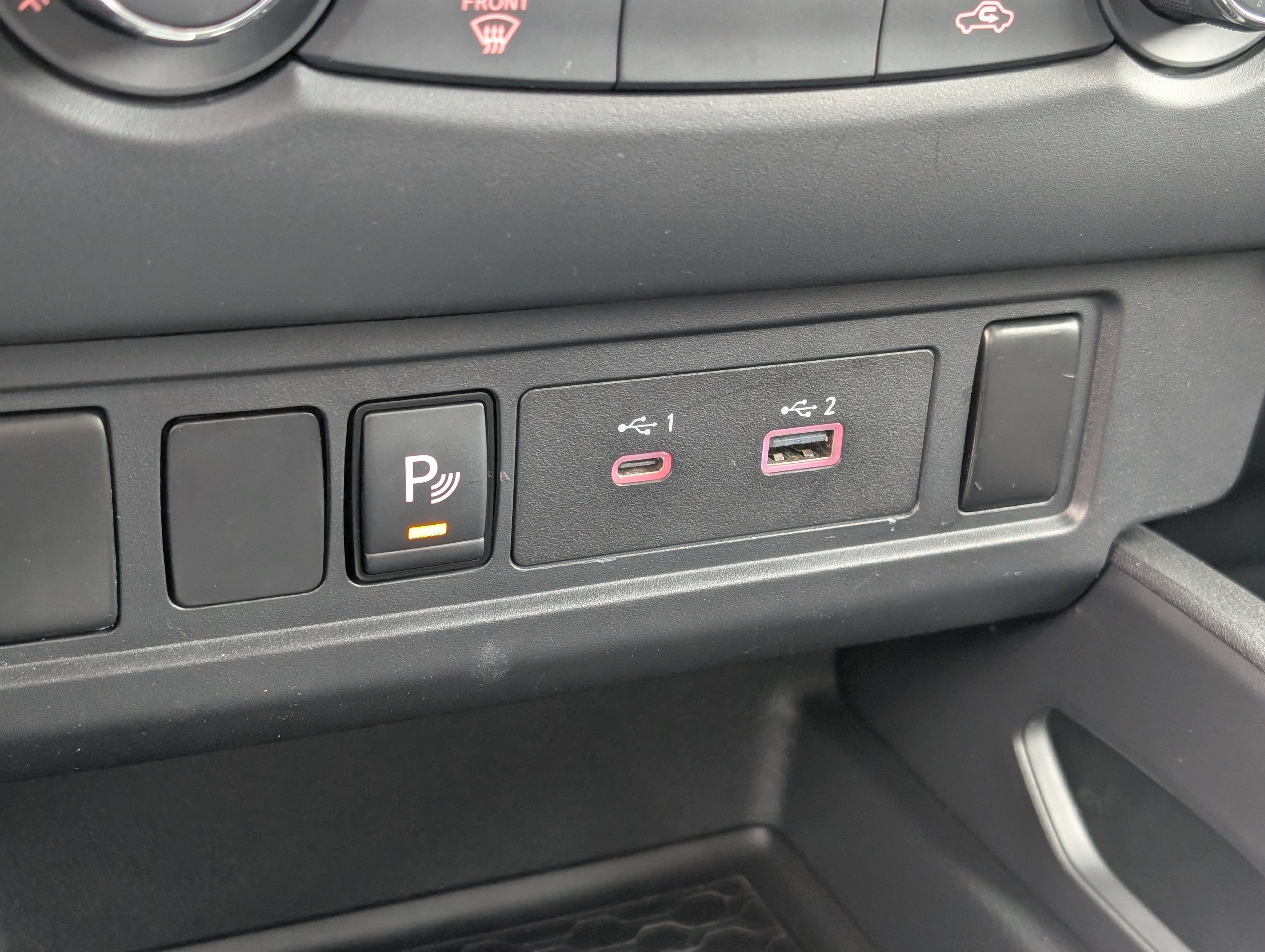 2023 Nissan Frontier S