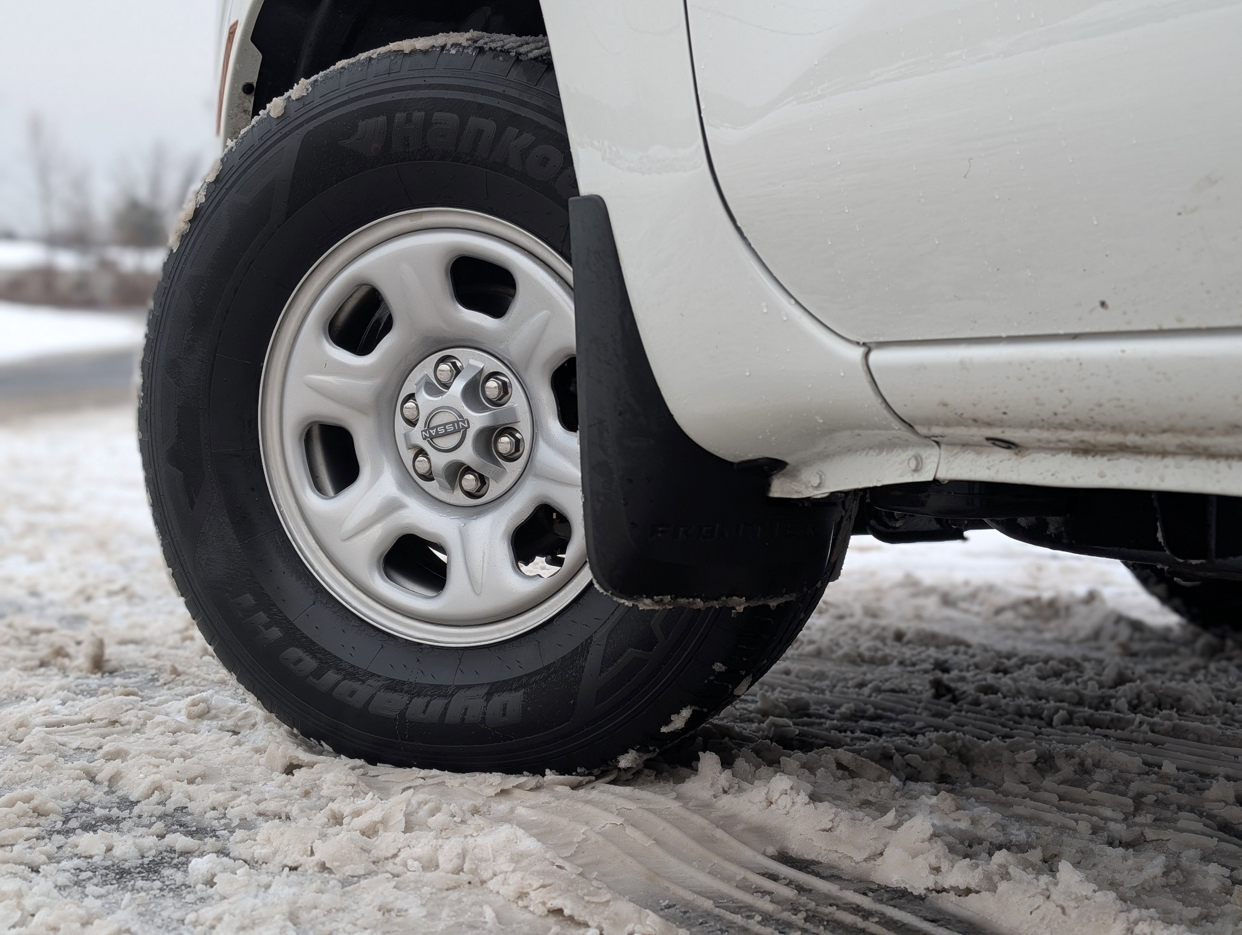 2023 Nissan Frontier S