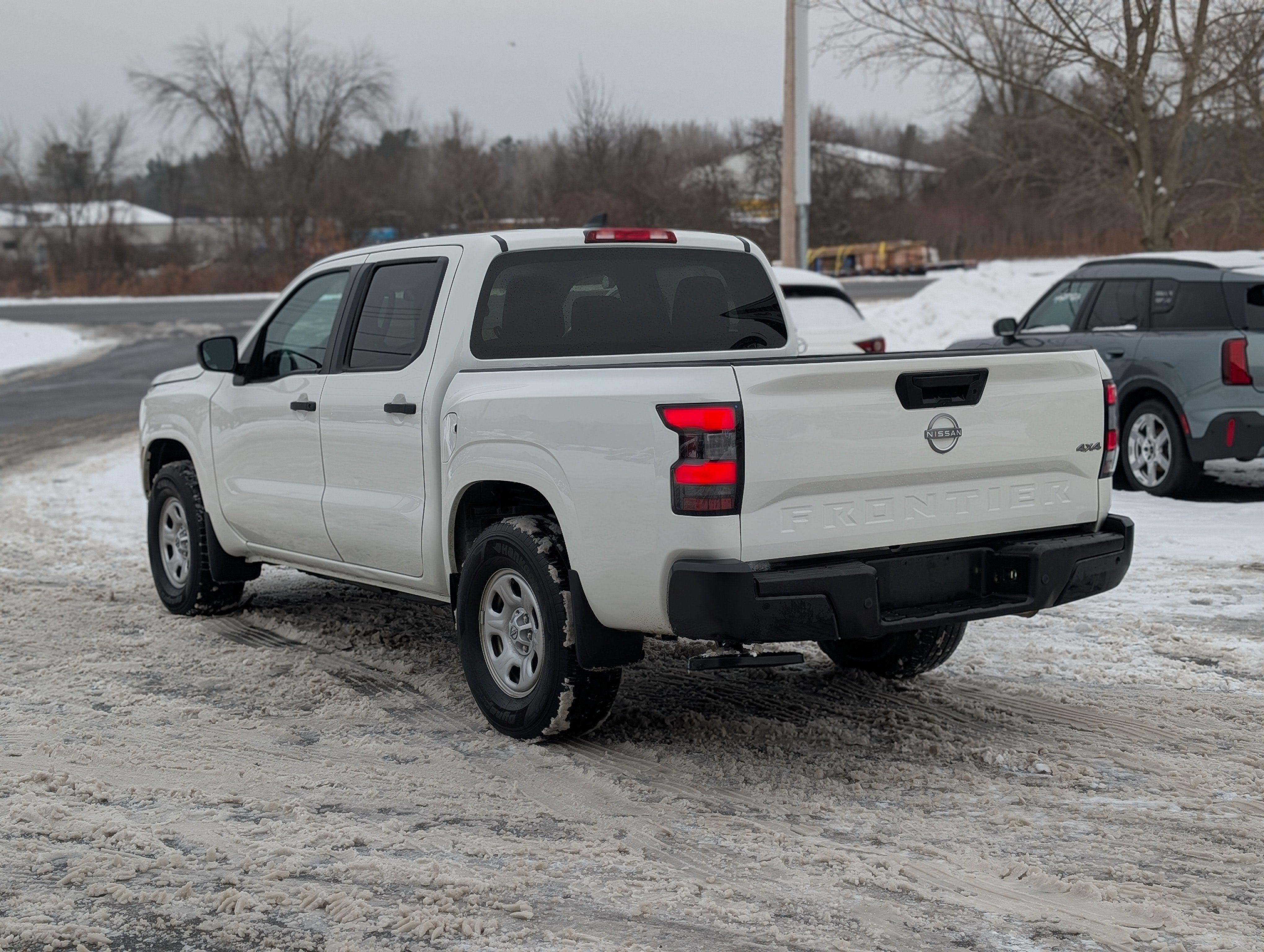 2023 Nissan Frontier S