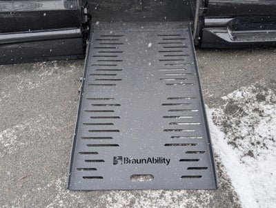 2021 Chrysler Pacifica Touring L Handicap Equipped