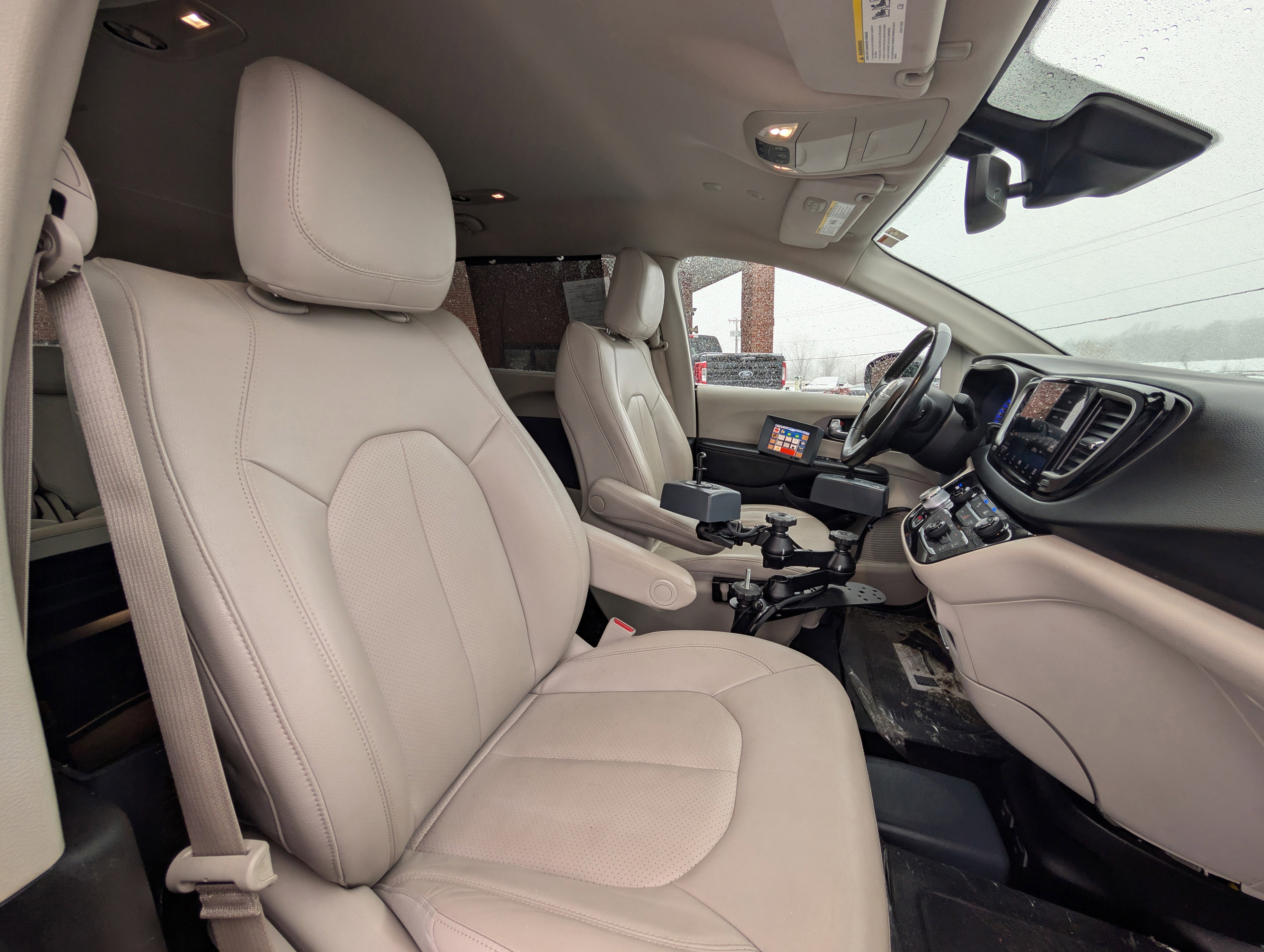 2021 Chrysler Pacifica Touring L Handicap Equipped