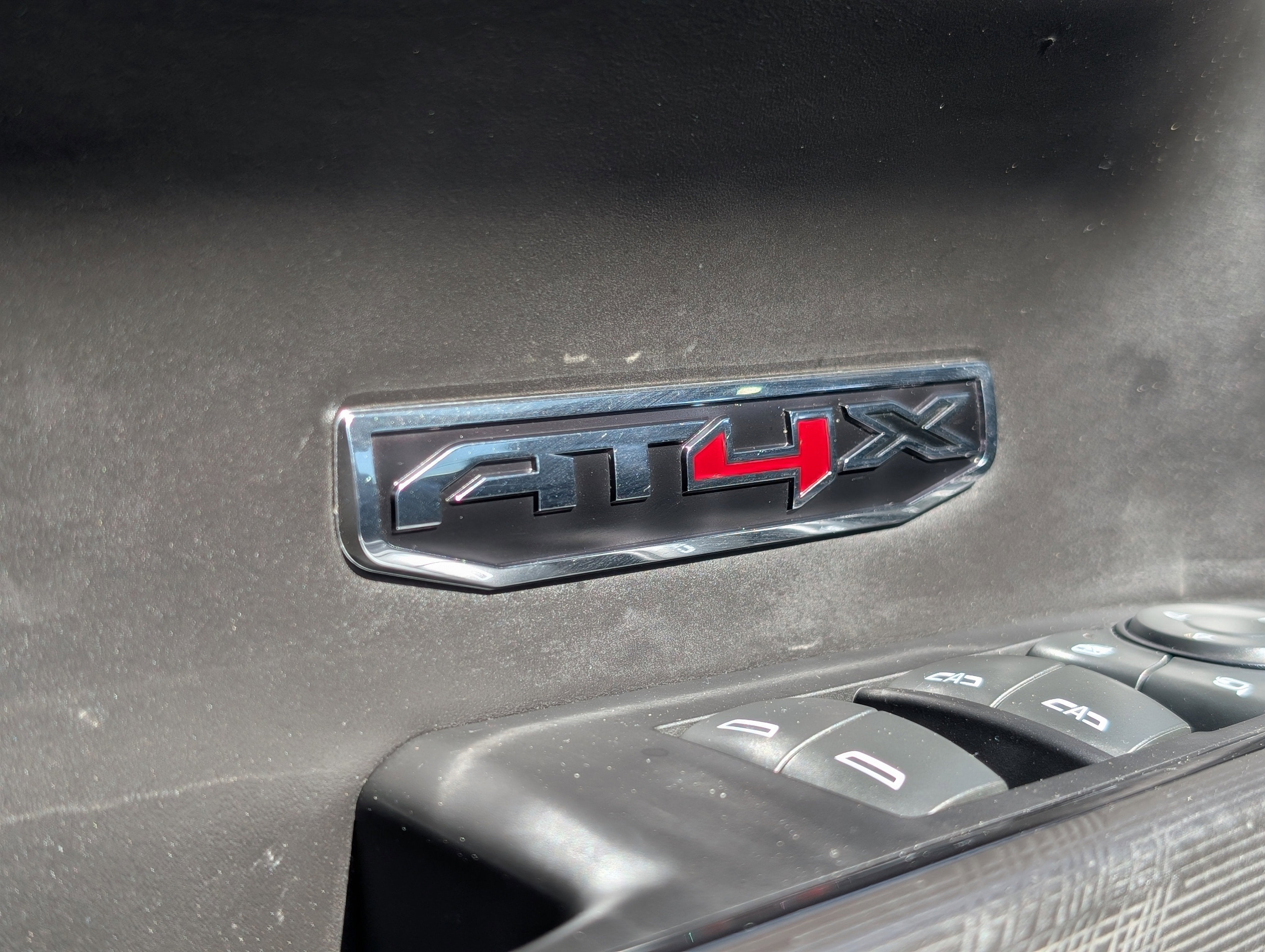 2022 GMC Sierra 1500 AT4X