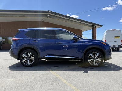2022 Nissan Rogue SL