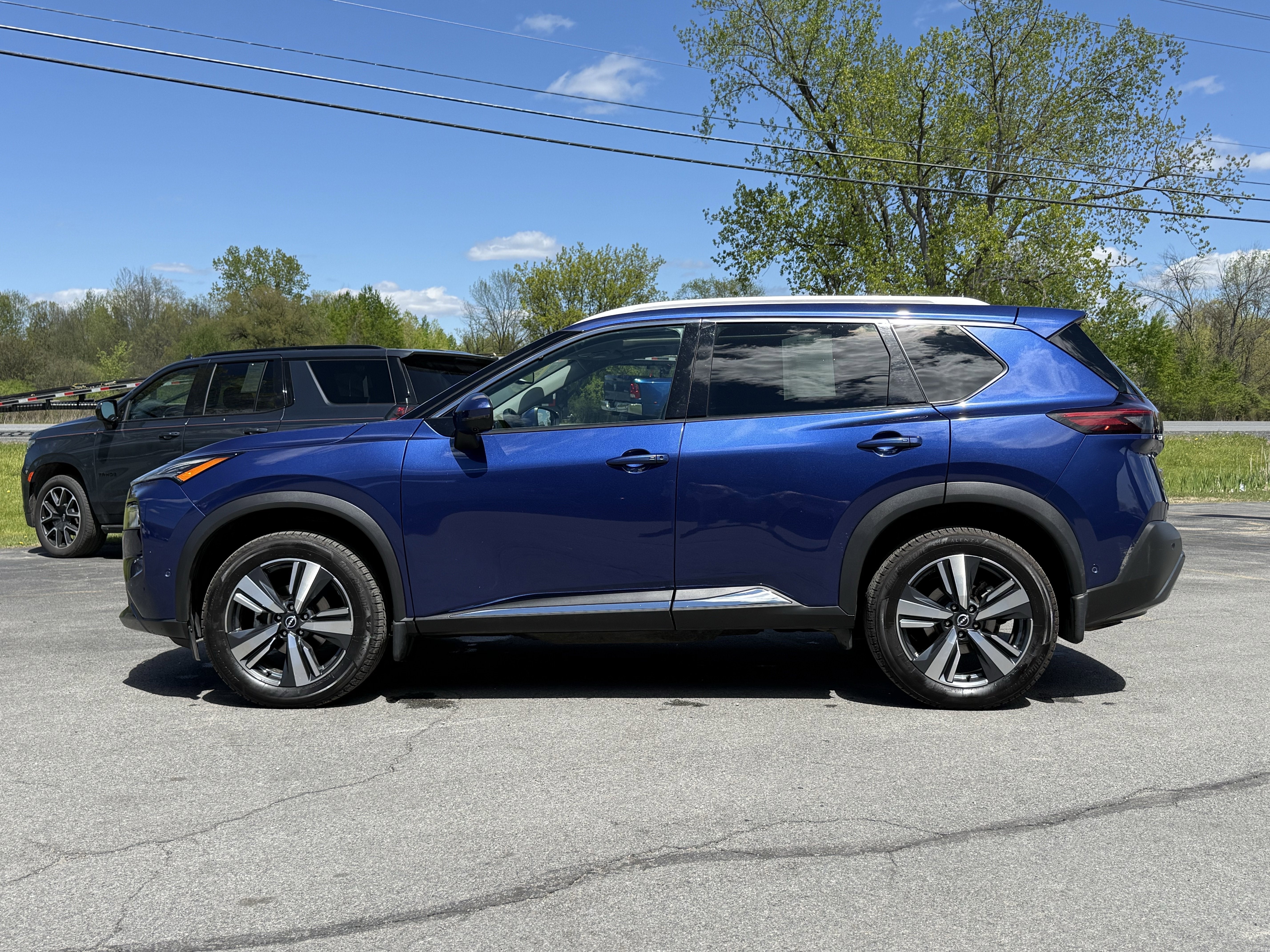 2022 Nissan Rogue SL