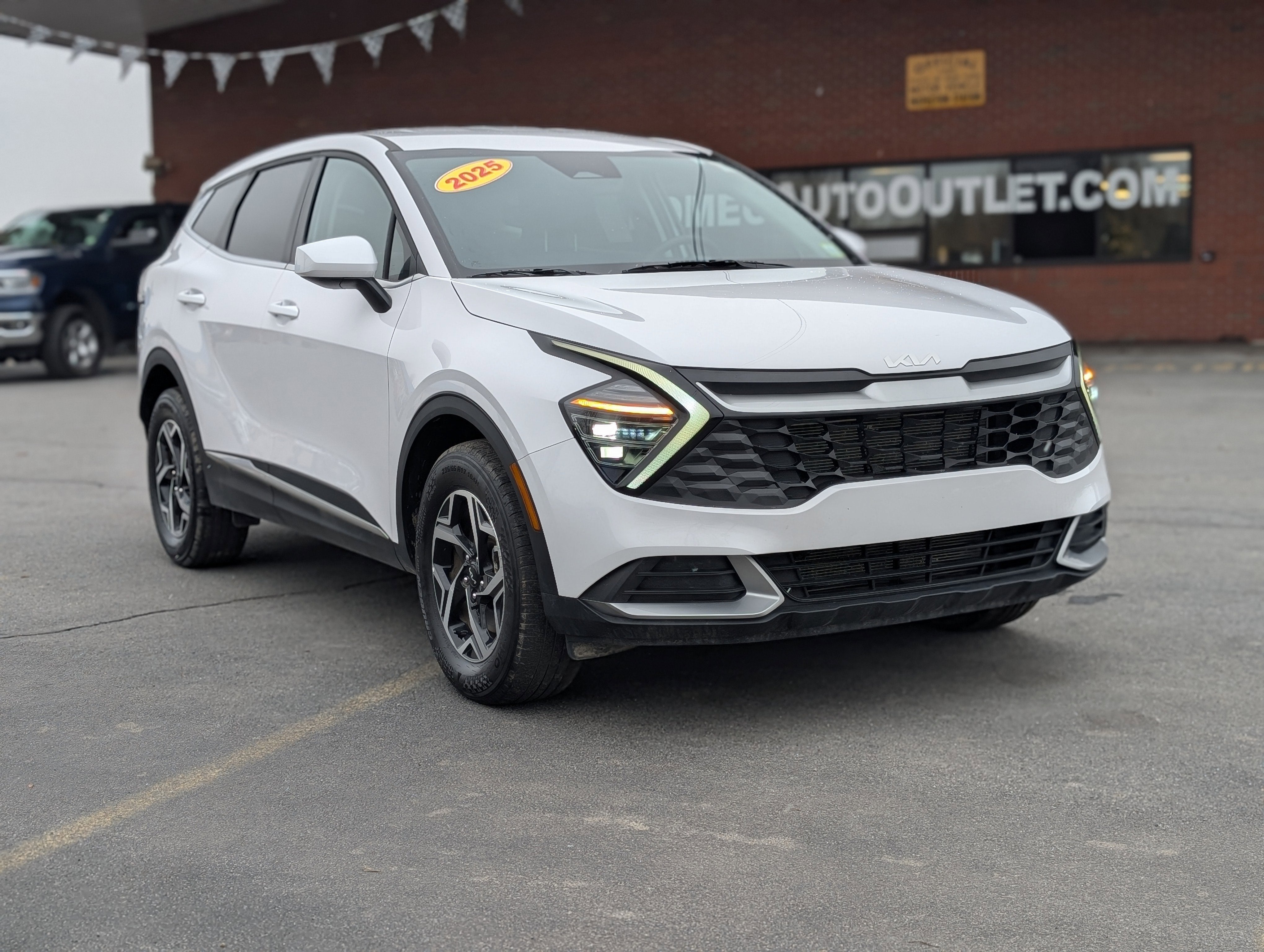 2025 Kia Sportage LX