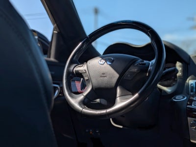 2017 INFINITI Q70 3.7X