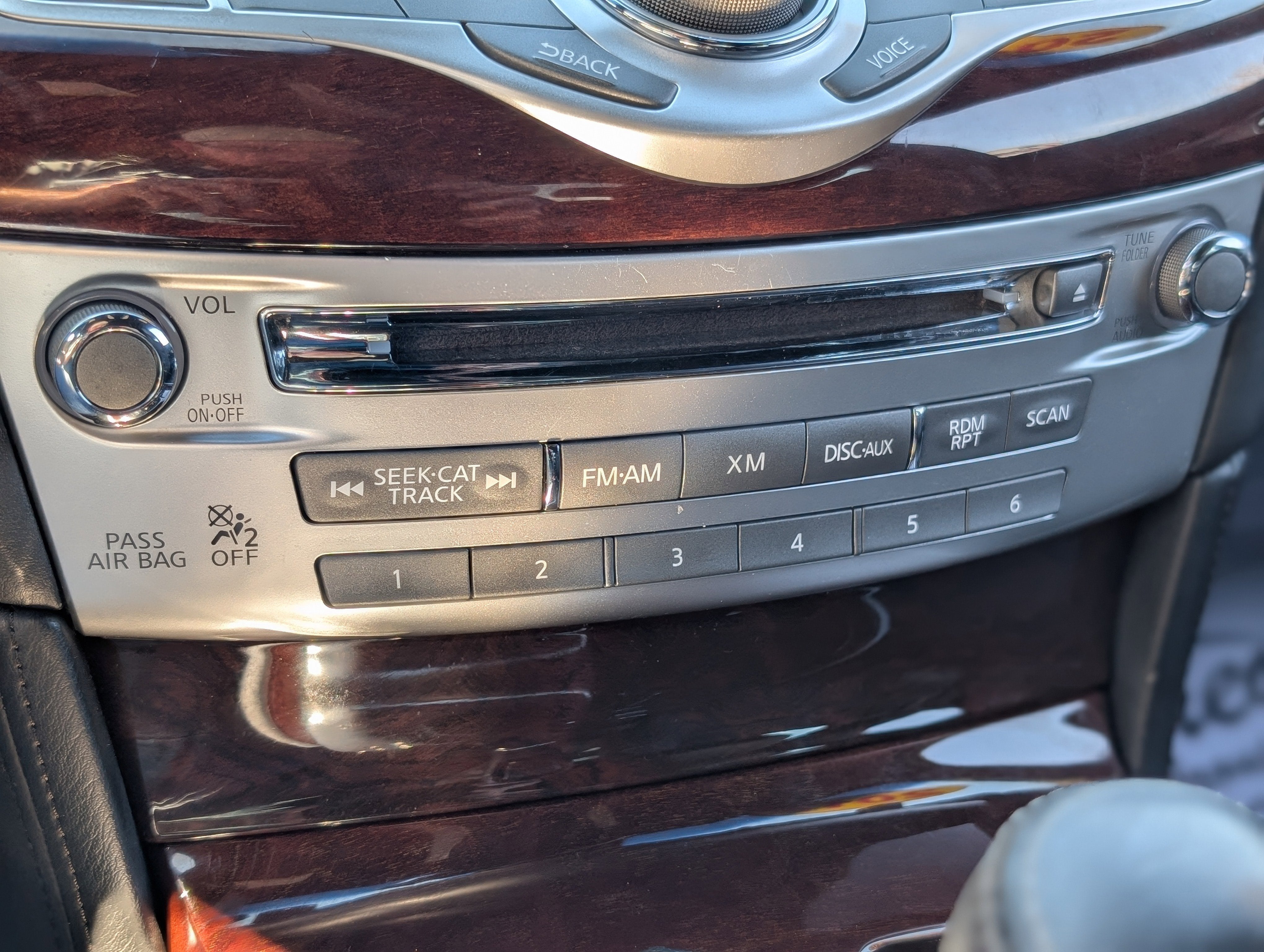 2017 INFINITI Q70 3.7X