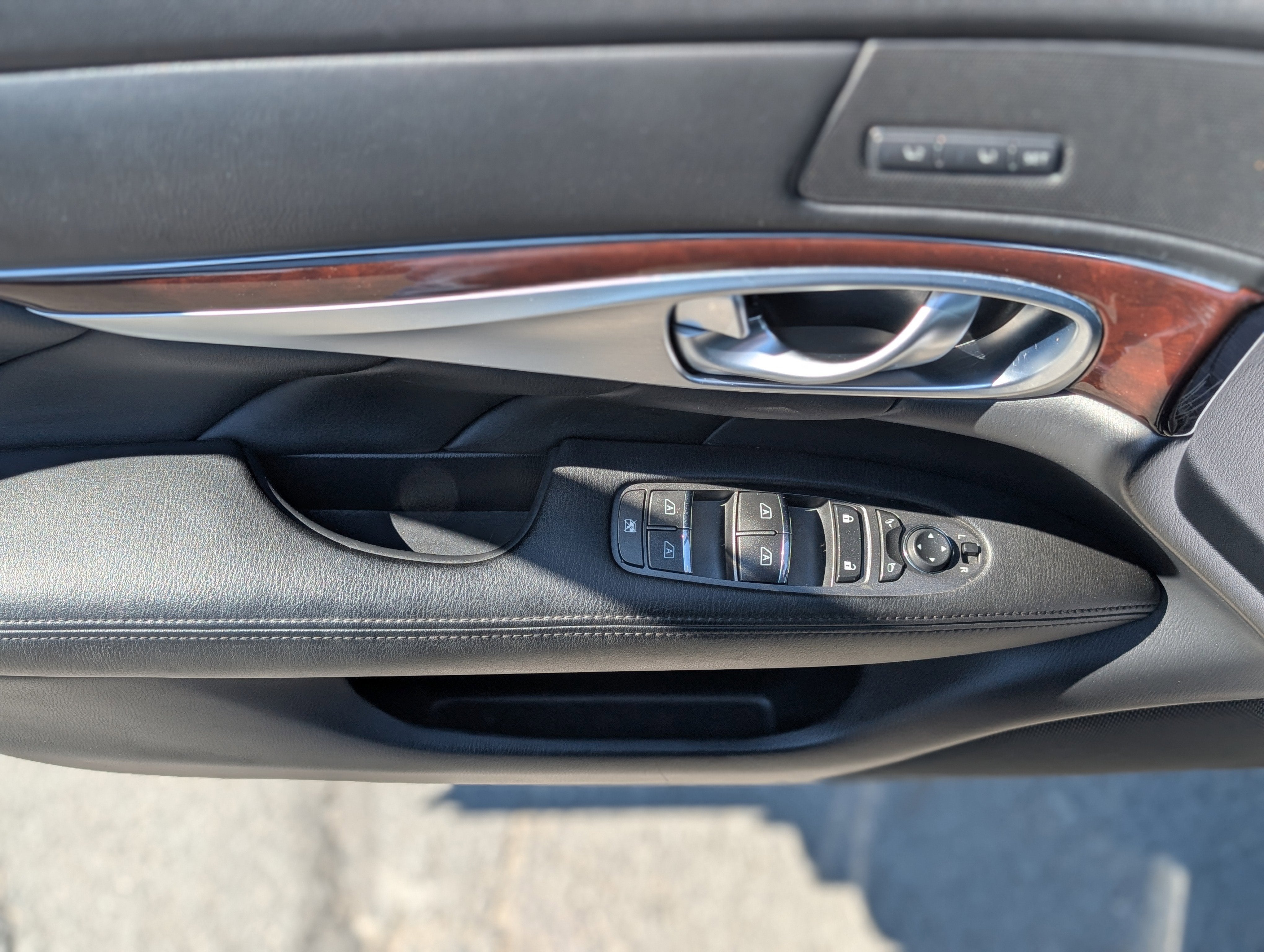 2017 INFINITI Q70 3.7X